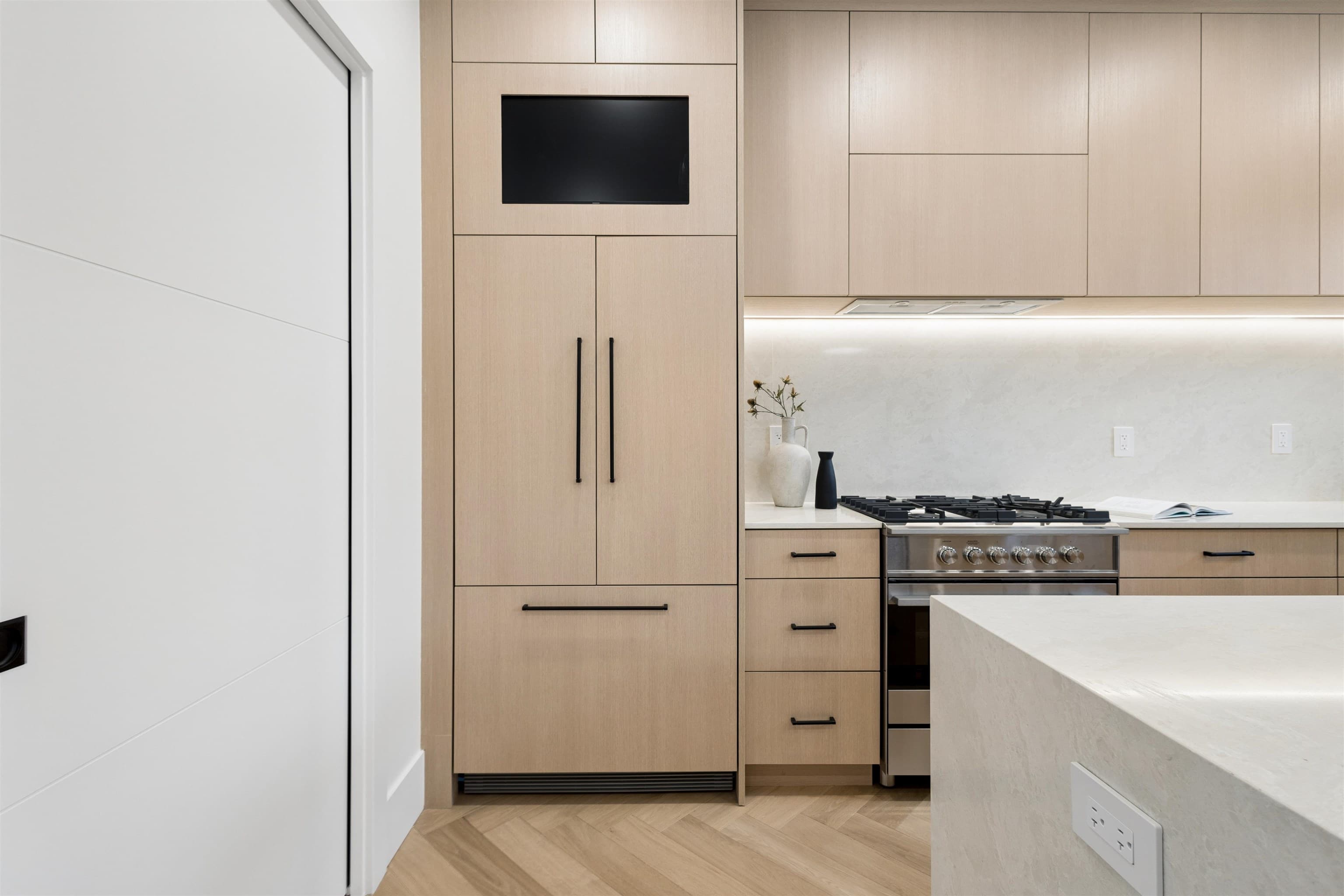 2 - 3639 E 46th Avenue, Vancouver, V5S 1B7 — photo 3