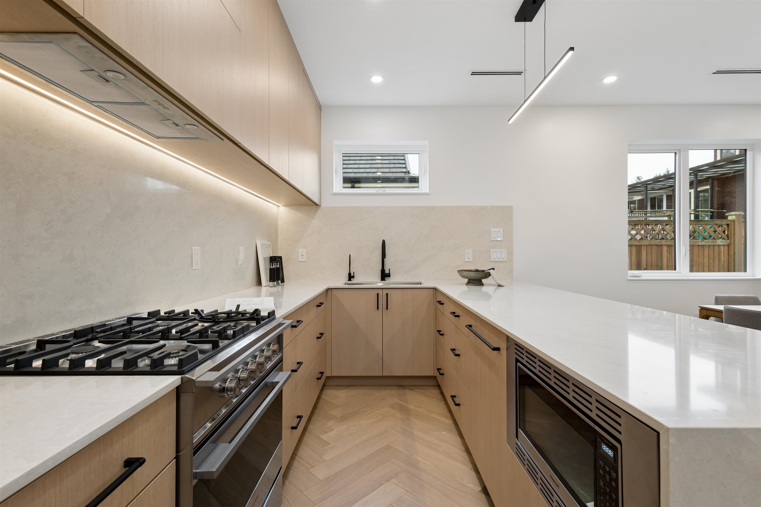 2 - 3639 E 46th Avenue, Vancouver, V5S 1B7 — photo 4