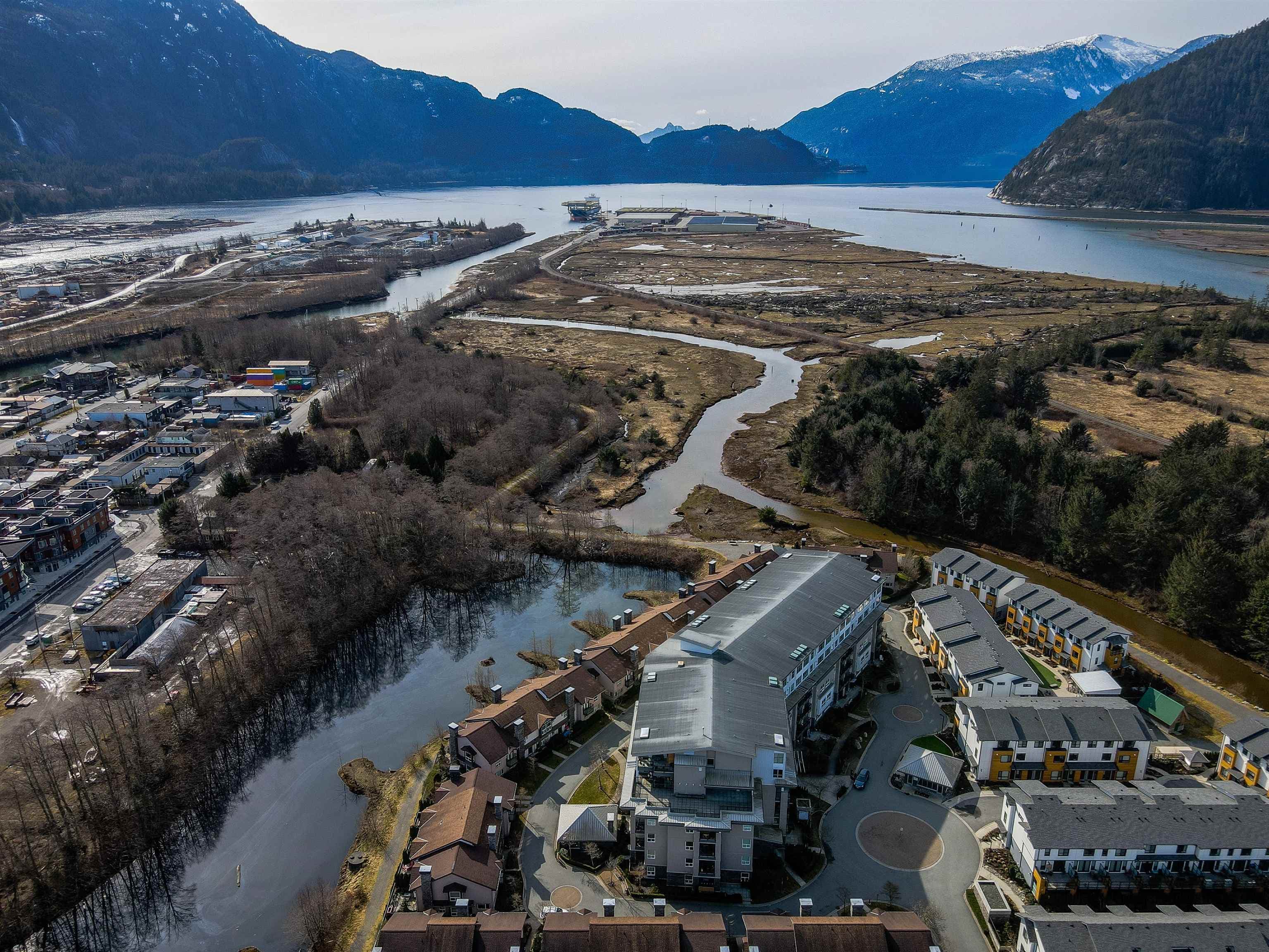 307 - 1212 Main Street, Squamish, V8B 0S1 — photo 1