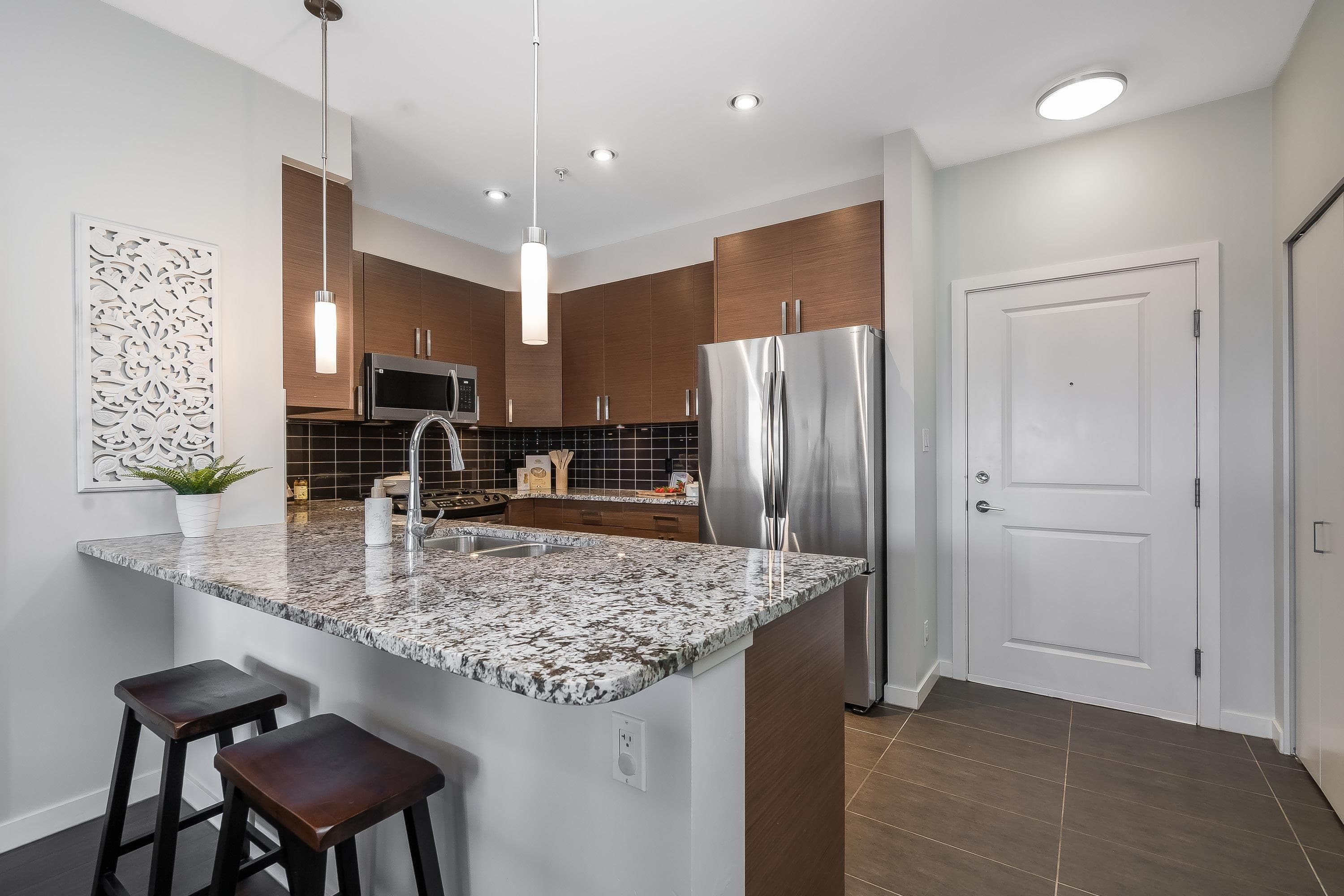 308 - 288 Hampton Street, New Westminster, V3M 5L9 — photo 1
