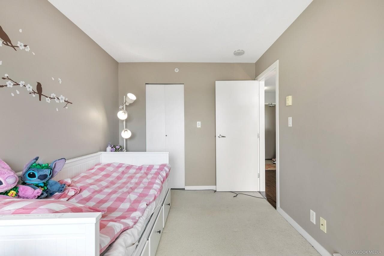 910 - 13618 100 Avenue, Surrey, V3T 0A8 — photo 2