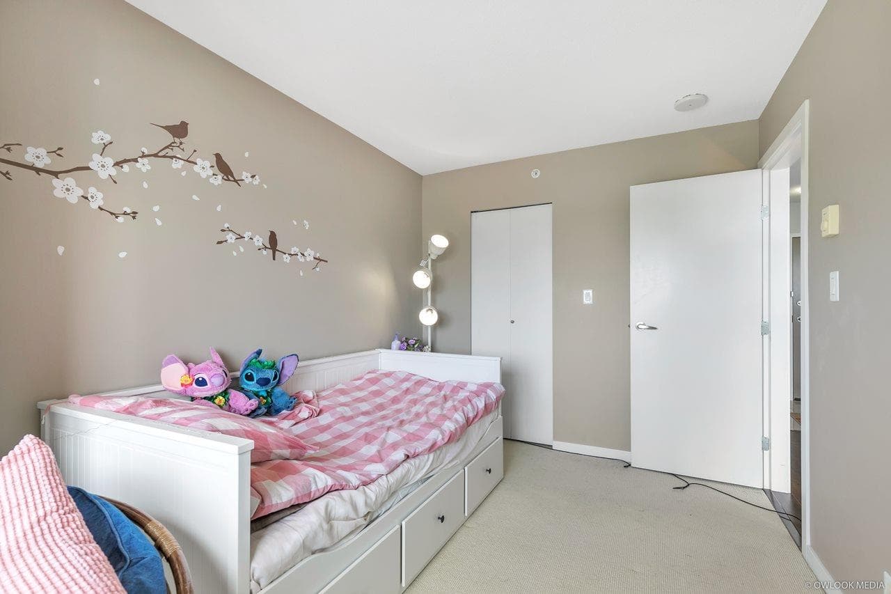 910 - 13618 100 Avenue, Surrey, V3T 0A8 — photo 3