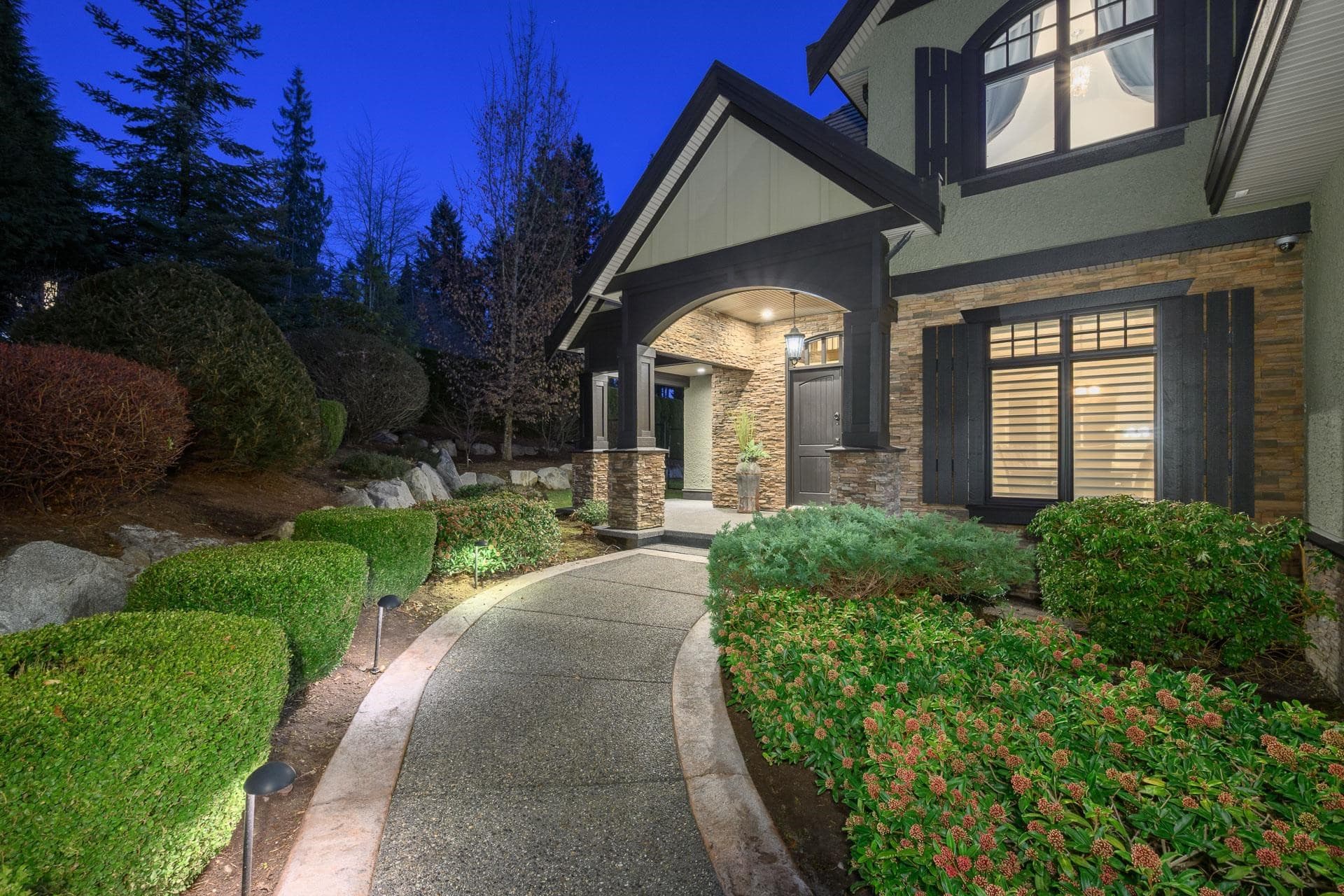 1062 Magnolia Way, Anmore, V3H 5M6 — photo 4