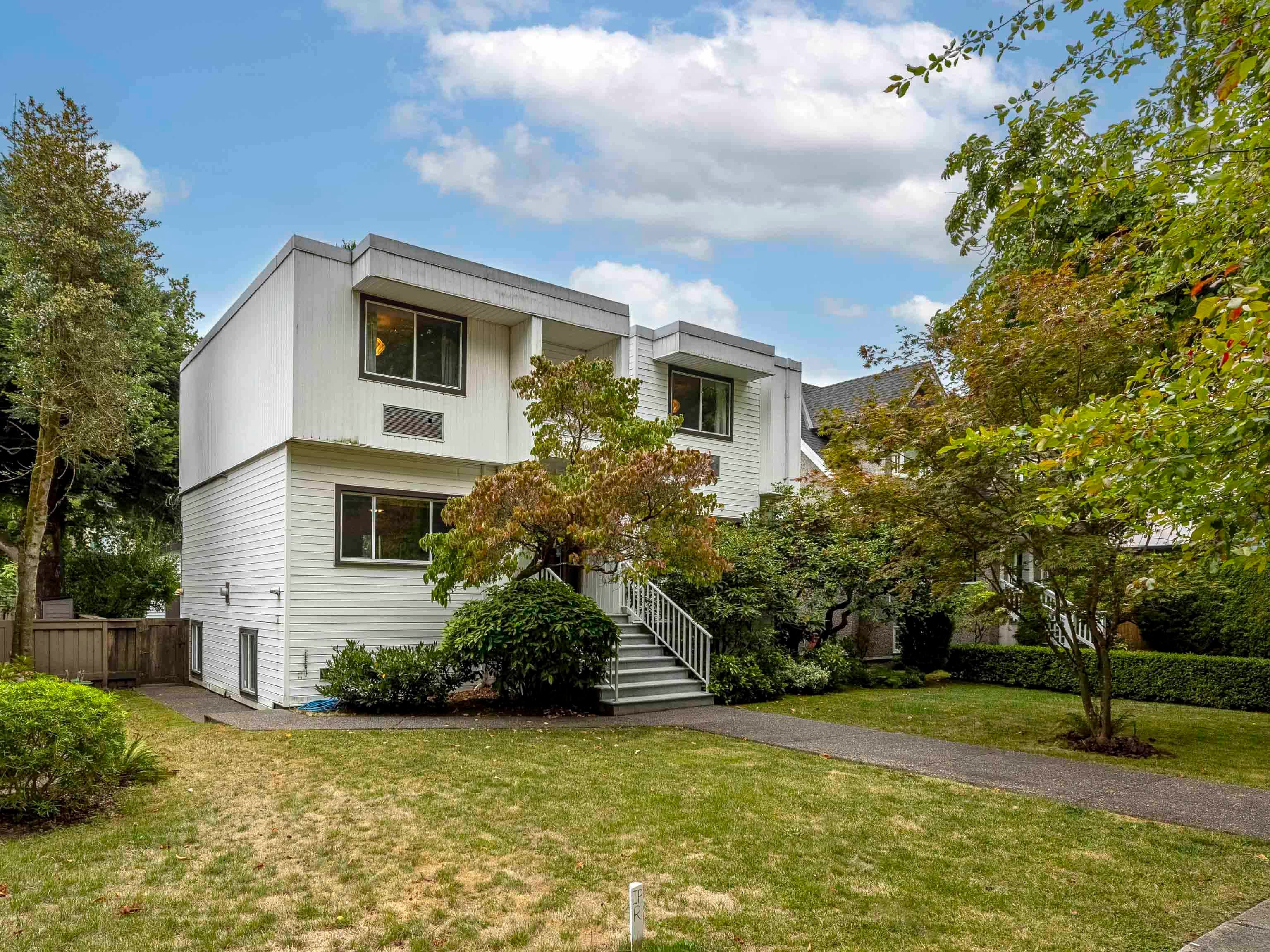 3578 W 34th Avenue, Vancouver, V6N 2K8 — photo 1