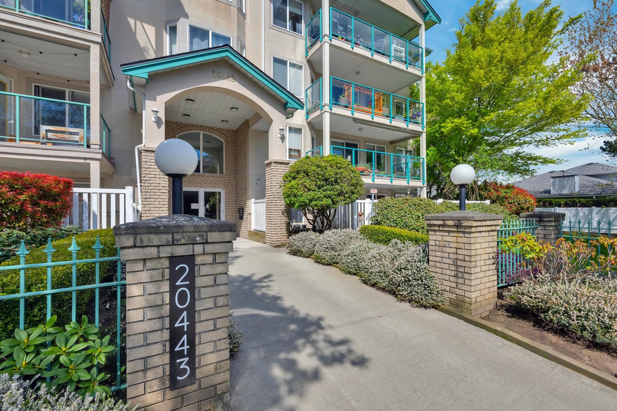 409 - 20443 53 Avenue, Langley, V3A 7A6 — photo 1