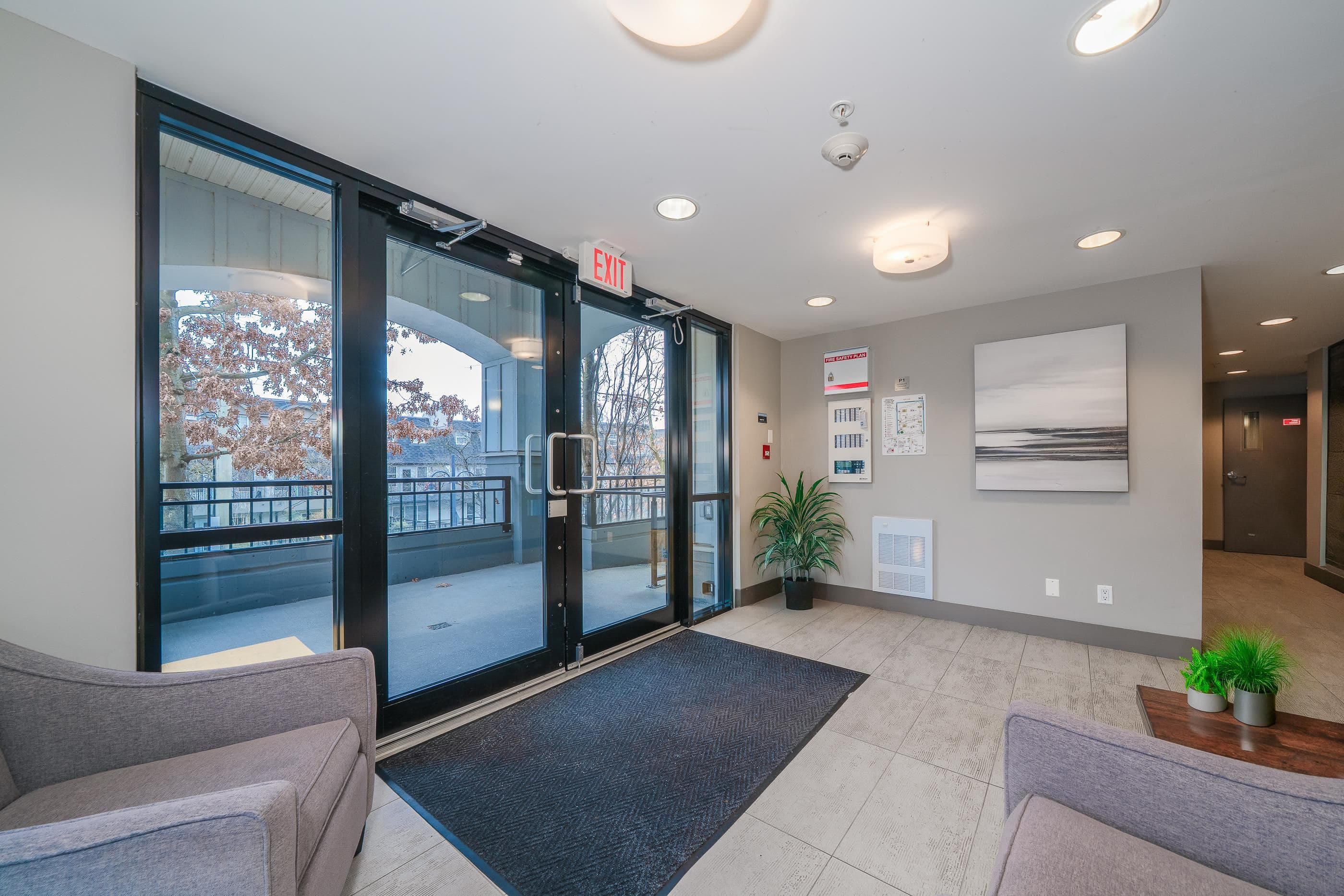 409 - 210 Lebleu Street, Coquitlam, V3K 4L6 — photo 2