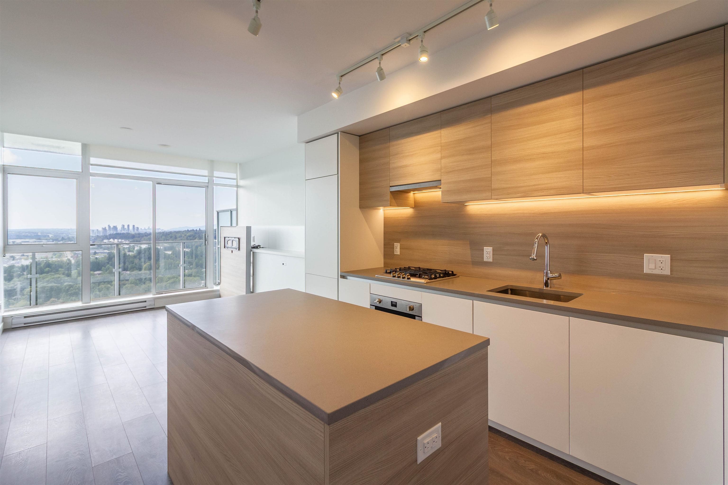 2705 - 652 Whiting Way, Coquitlam, V3J 0K3 — photo 2