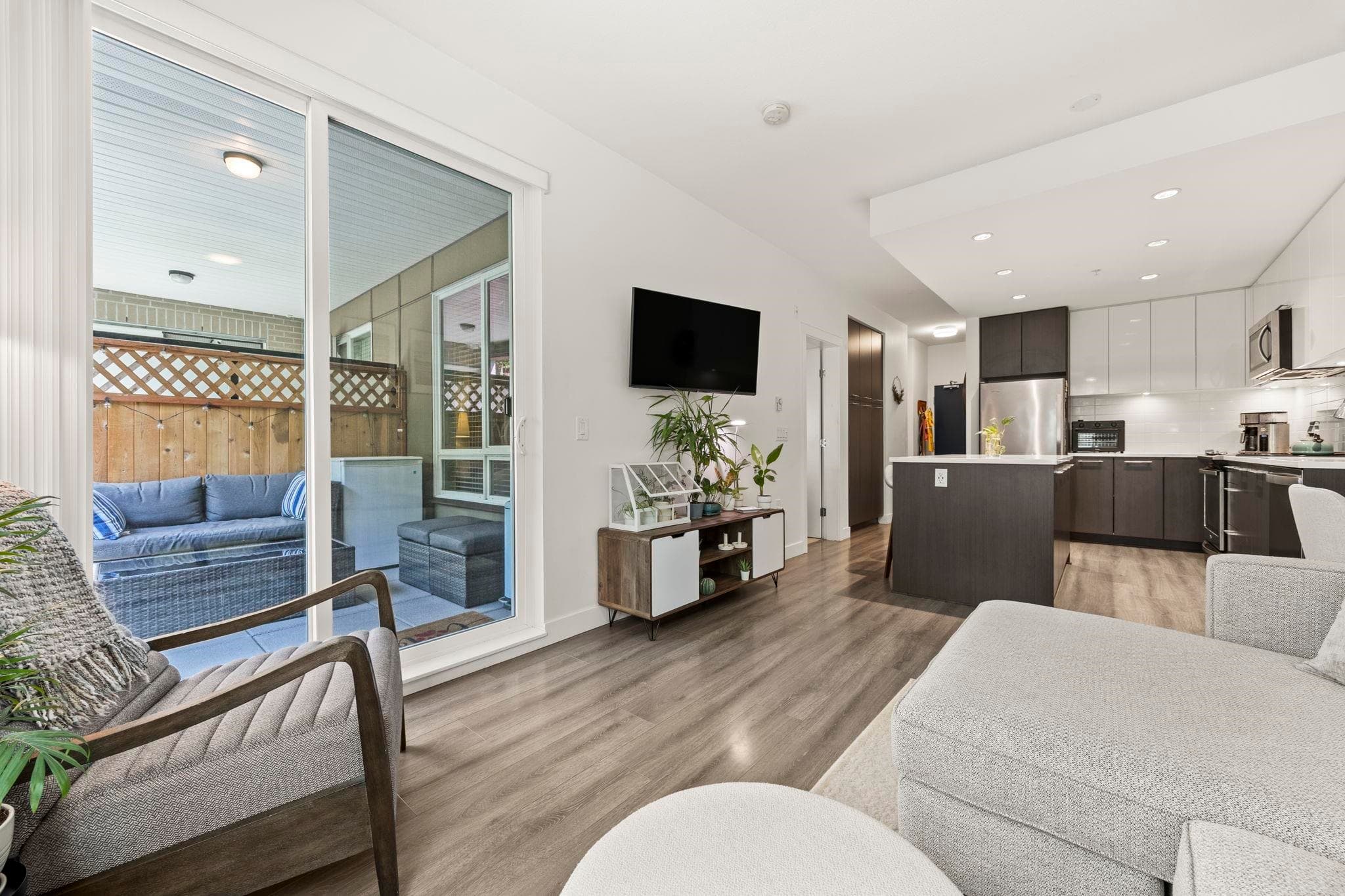 110 - 2382 Atkins Avenue, Port Coquitlam, V3C 0G7 — photo 4