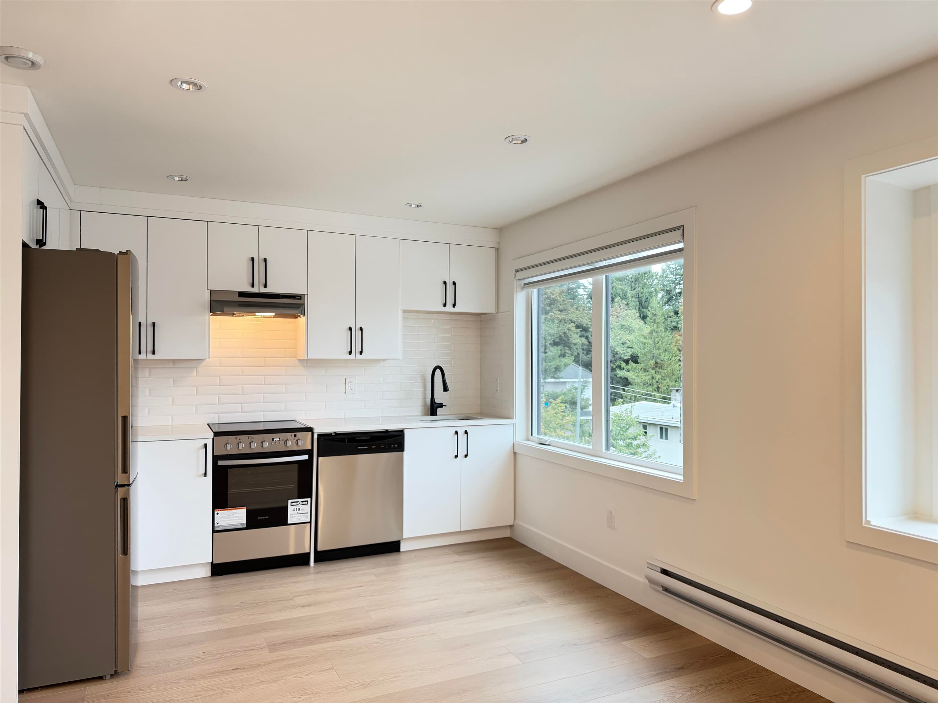 LANEWAY - 1150 Charland Avenue, Coquitlam