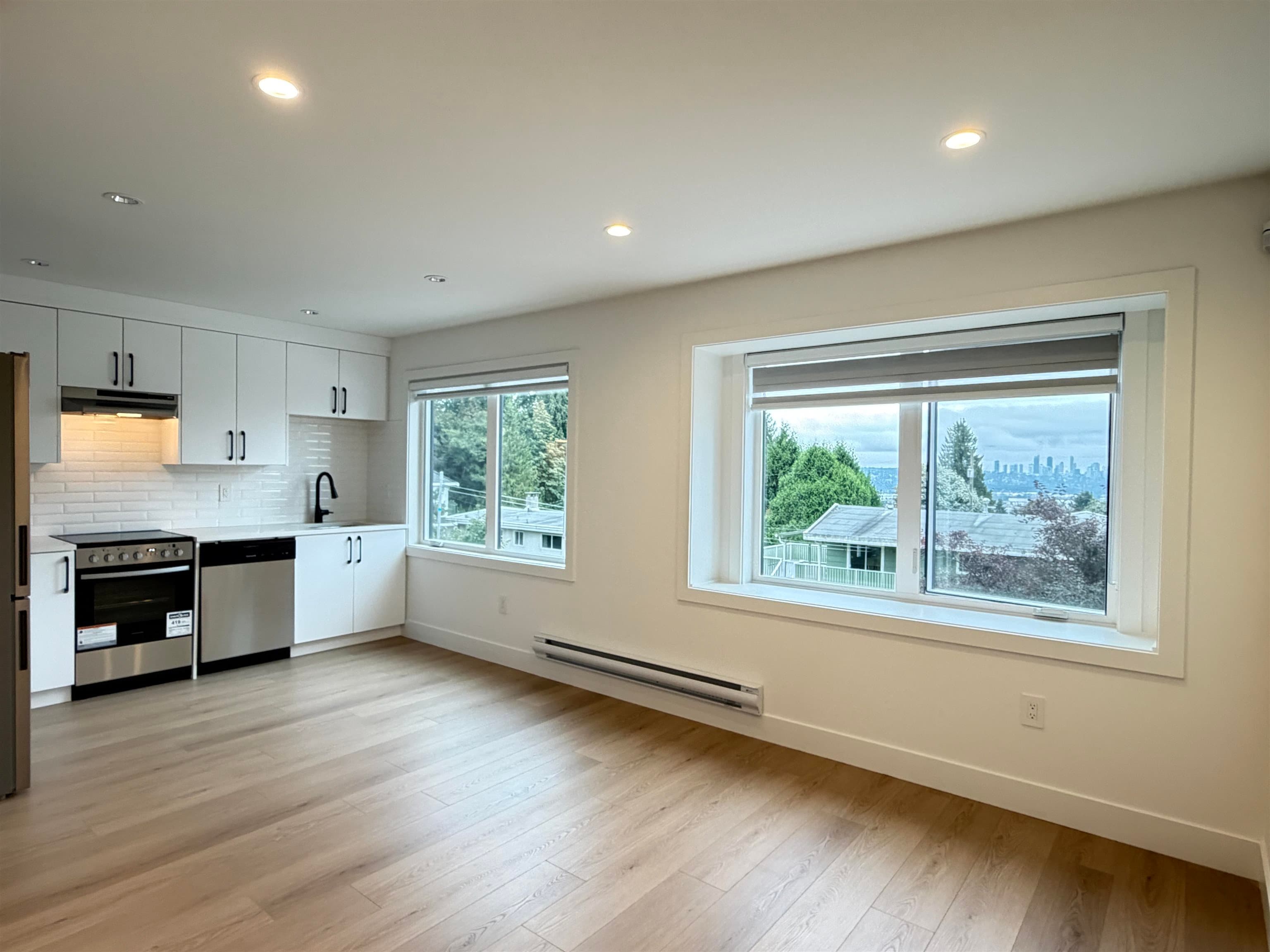 LANEWAY - 1150 Charland Avenue, Coquitlam, V3K 3L1 — photo 4