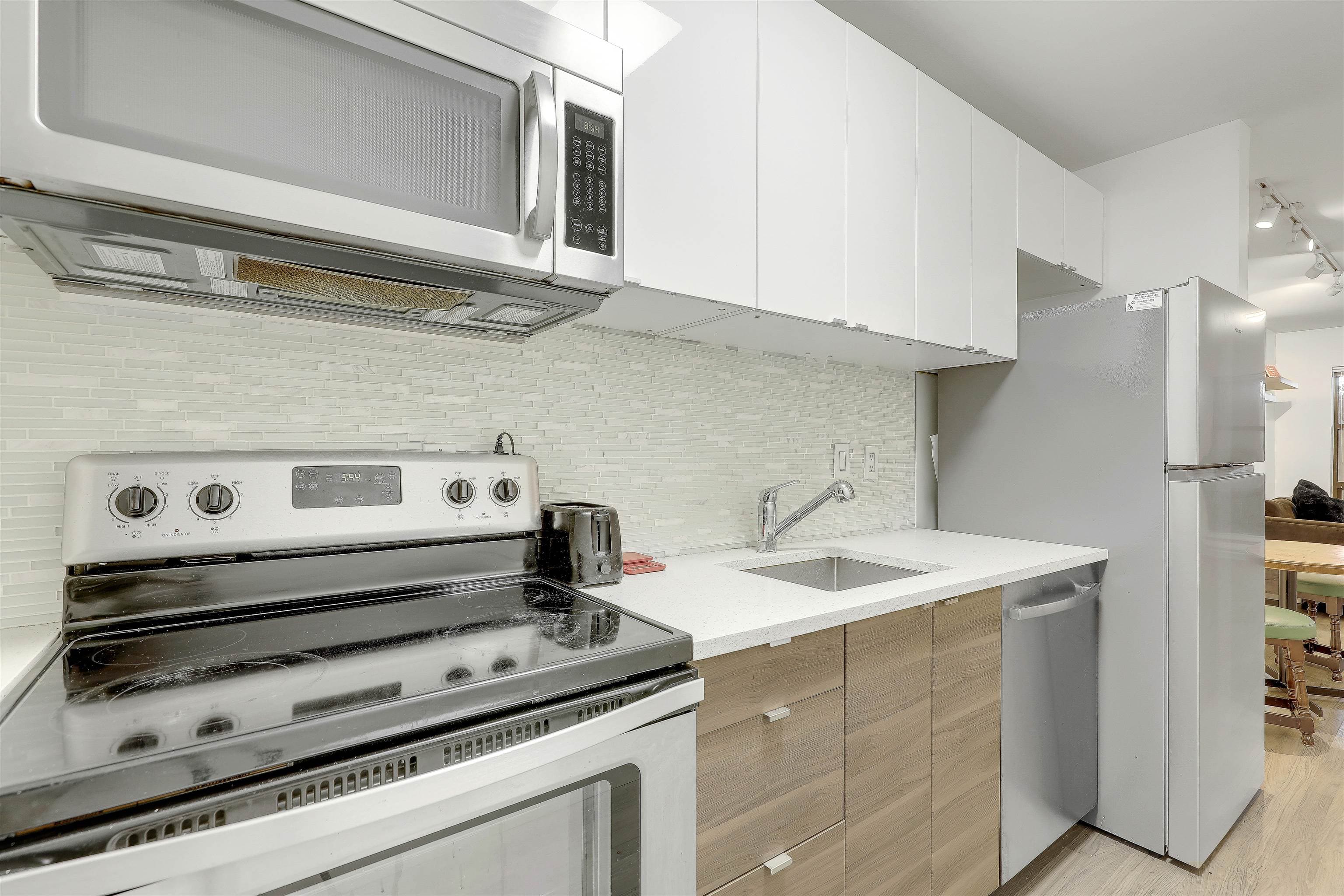208 - 1106 Pacific St Street, Vancouver