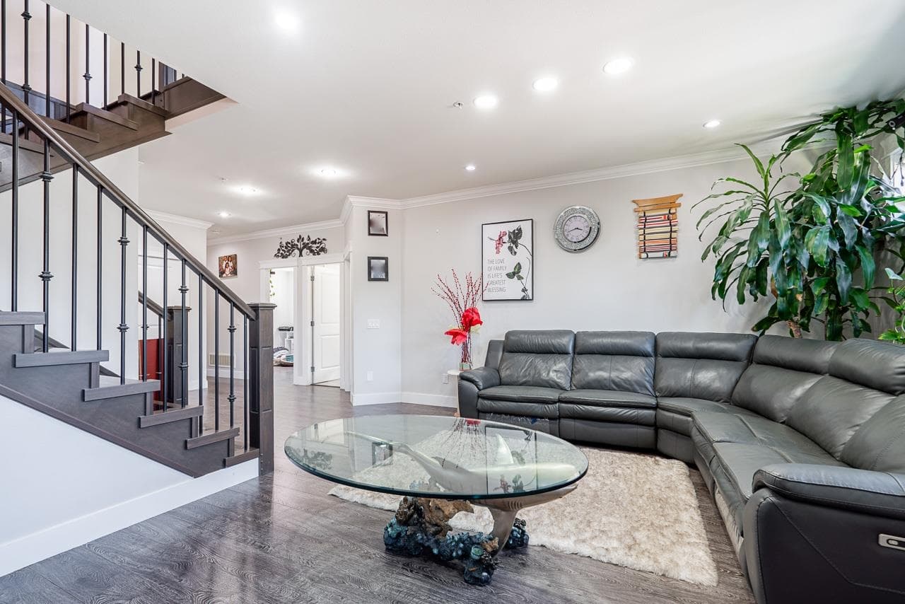 21528 Donovan Avenue, Maple Ridge, V2X 3A1 — photo 3