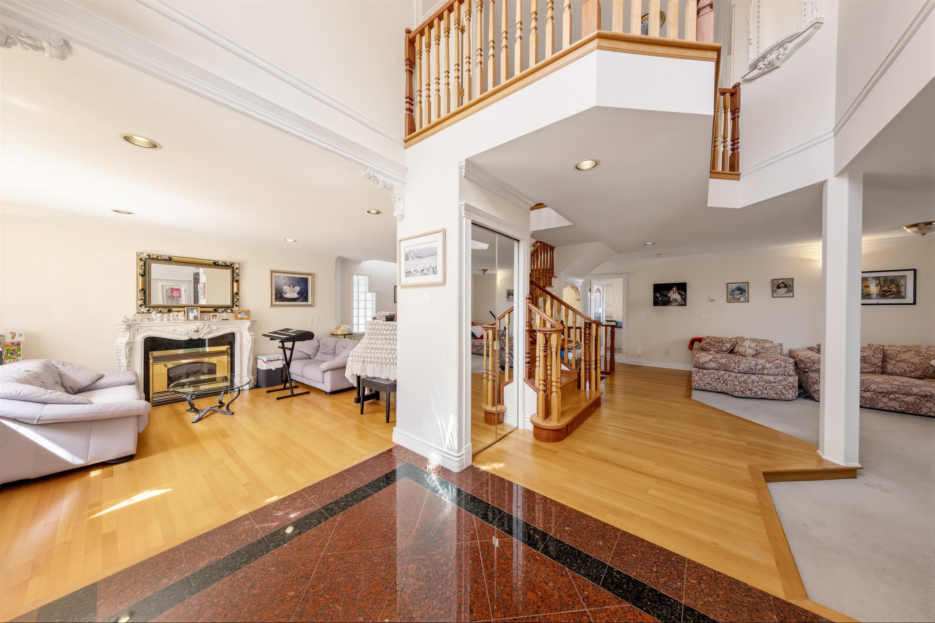 4993 Venables Street, Burnaby, V5B 1X8 — photo 5