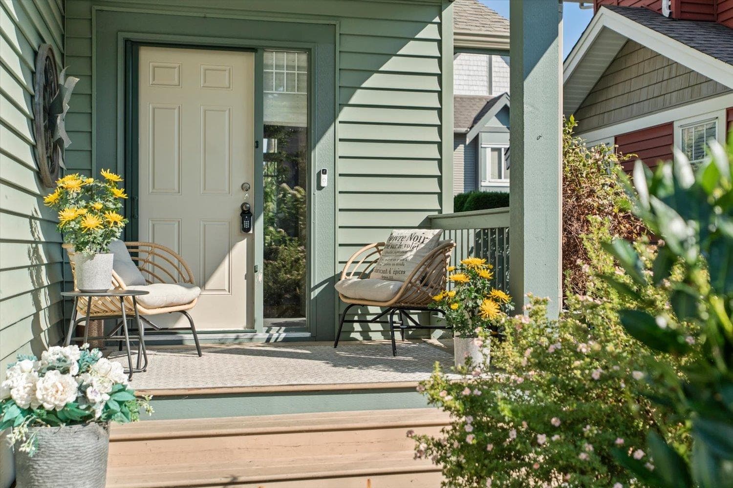 55 - 45545 Tamihi Way, Chilliwack, V2R 0G2 — photo 2