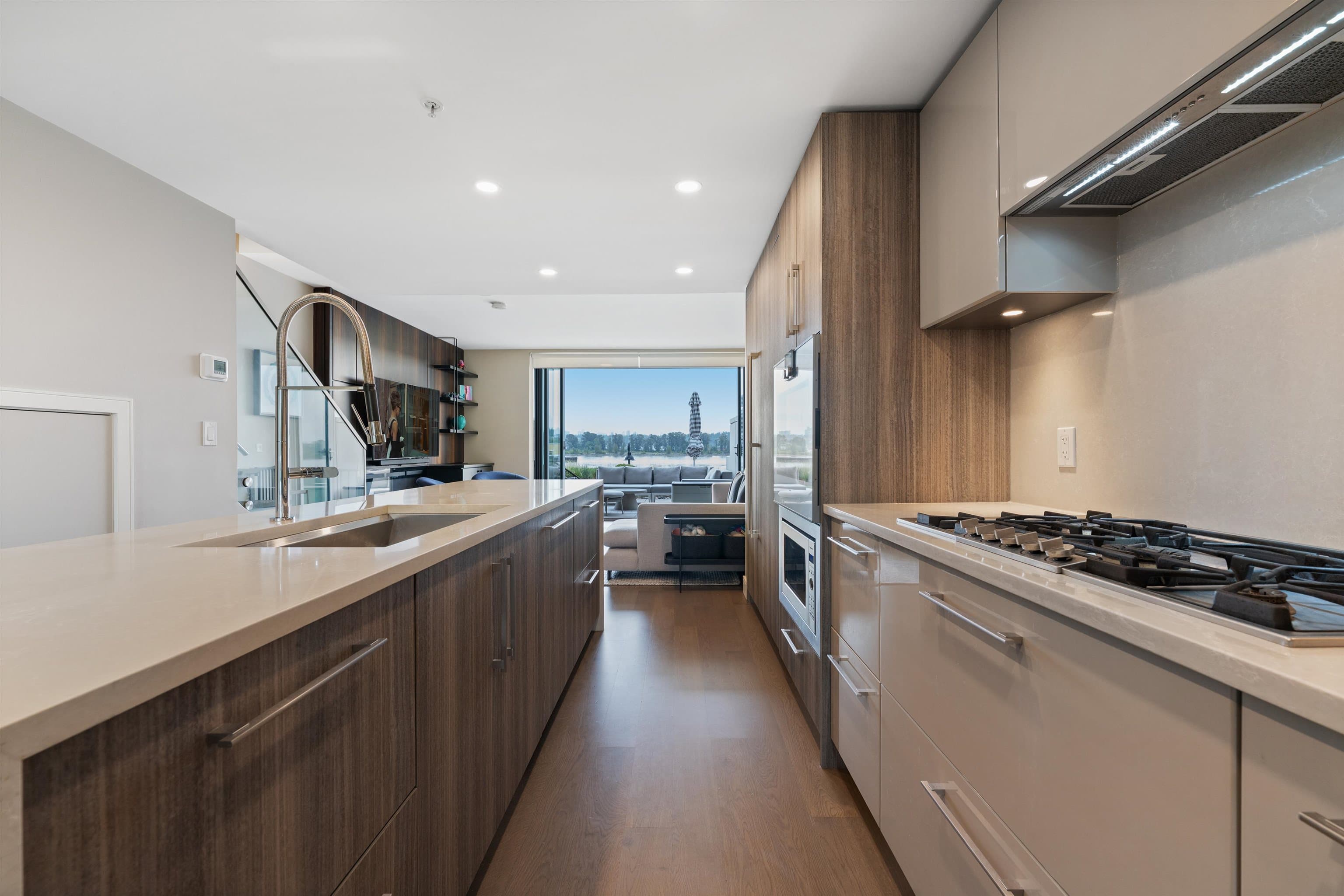 TH210 - 210 Salter Street, New Westminster, V3M 0J9 — photo 5