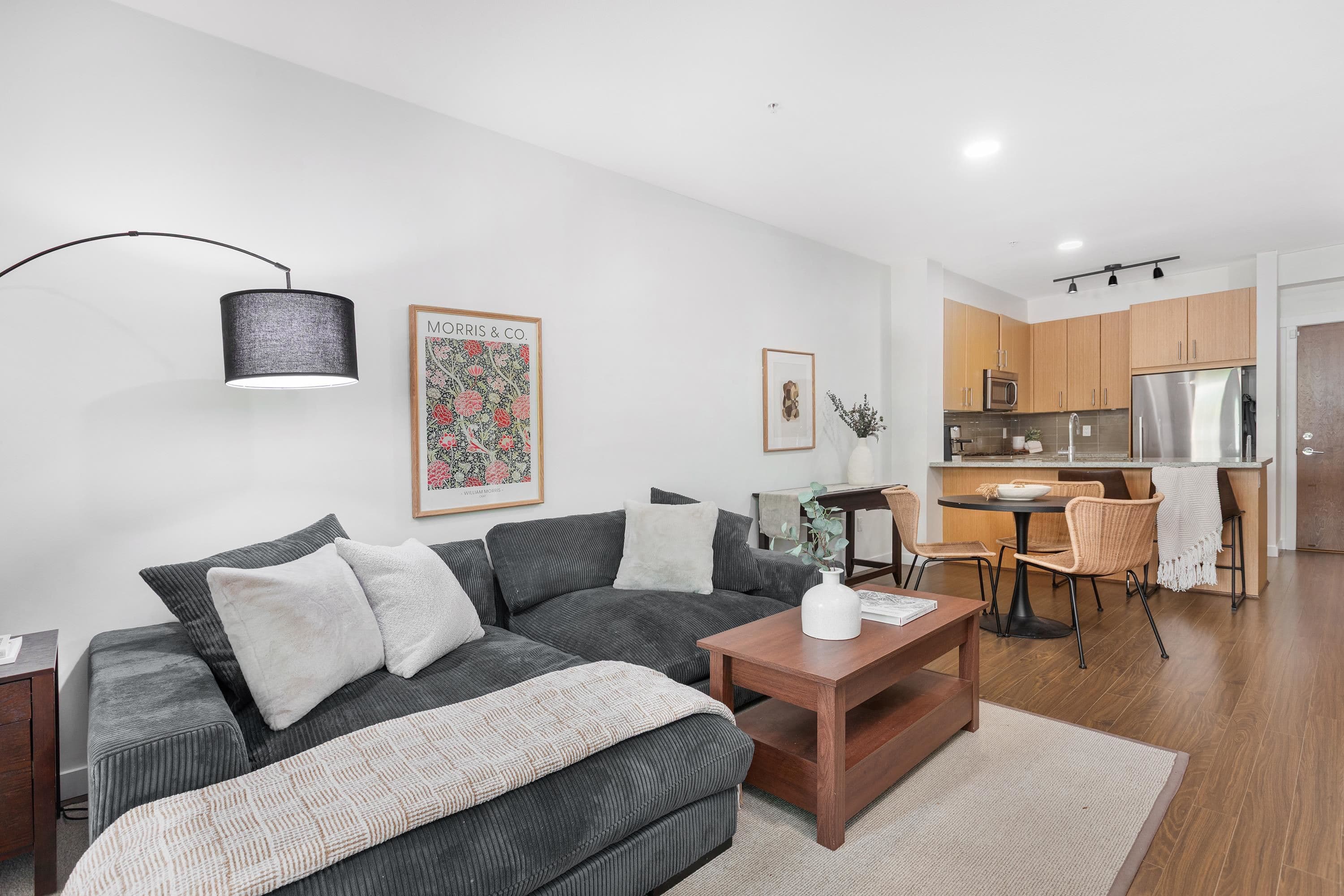113 - 119 W 22nd Street, North Vancouver, V7M 0B4 — photo 4