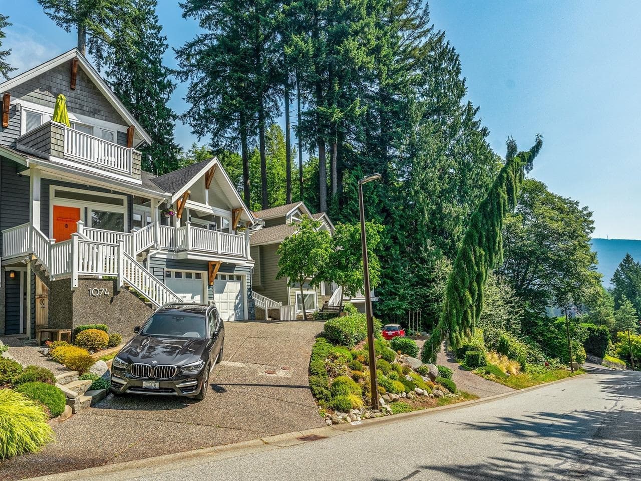1074 Kilmer Road, North Vancouver, V7K 1R1 — photo 2