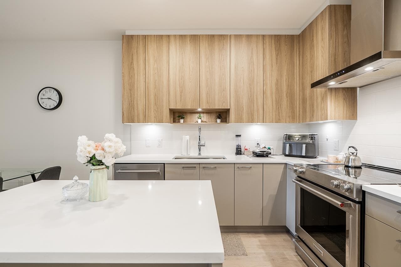 101 - 7588 16th Street, Burnaby, V3N 0H8 — photo 1