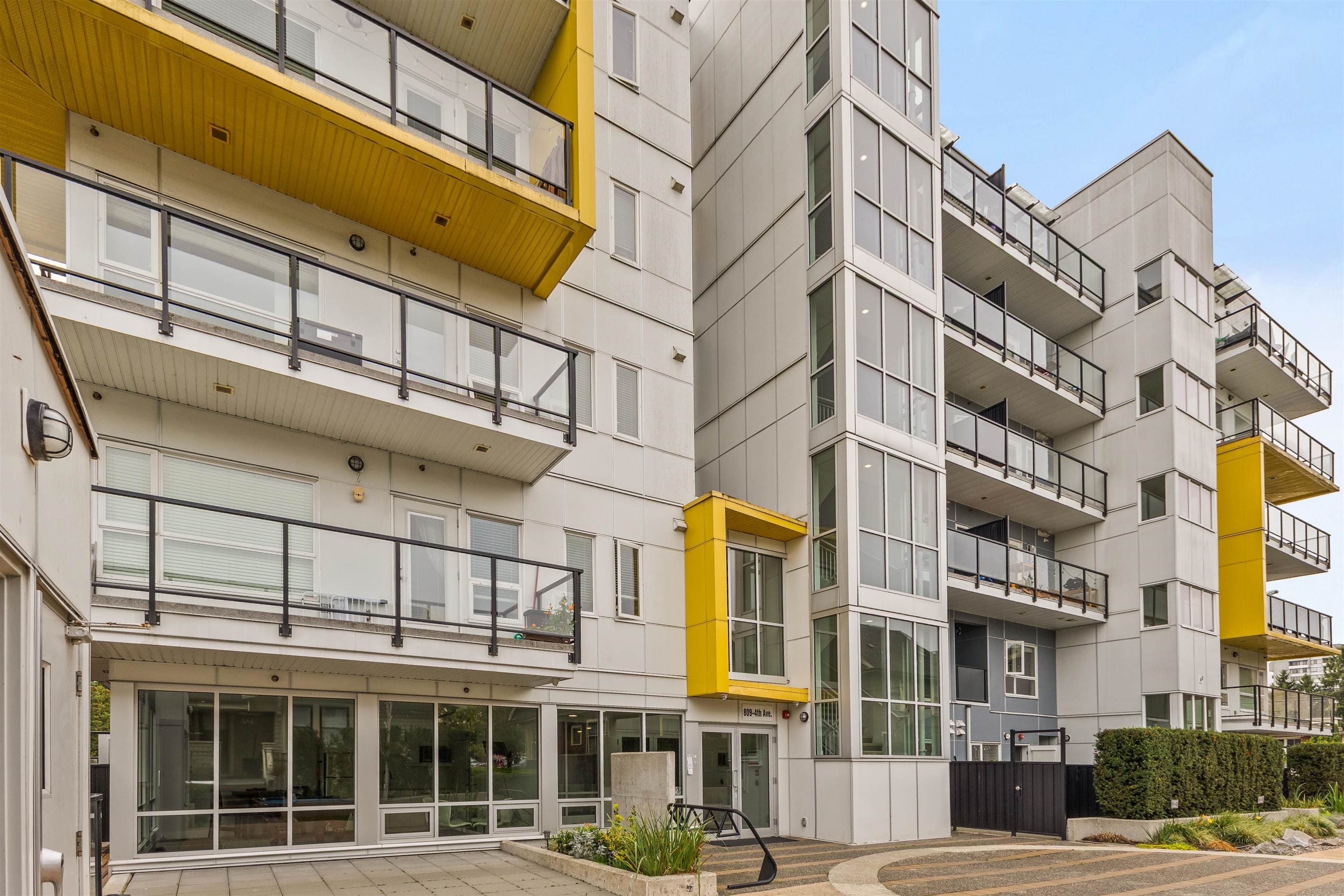 102 - 809 Fourth Avenue, New Westminster