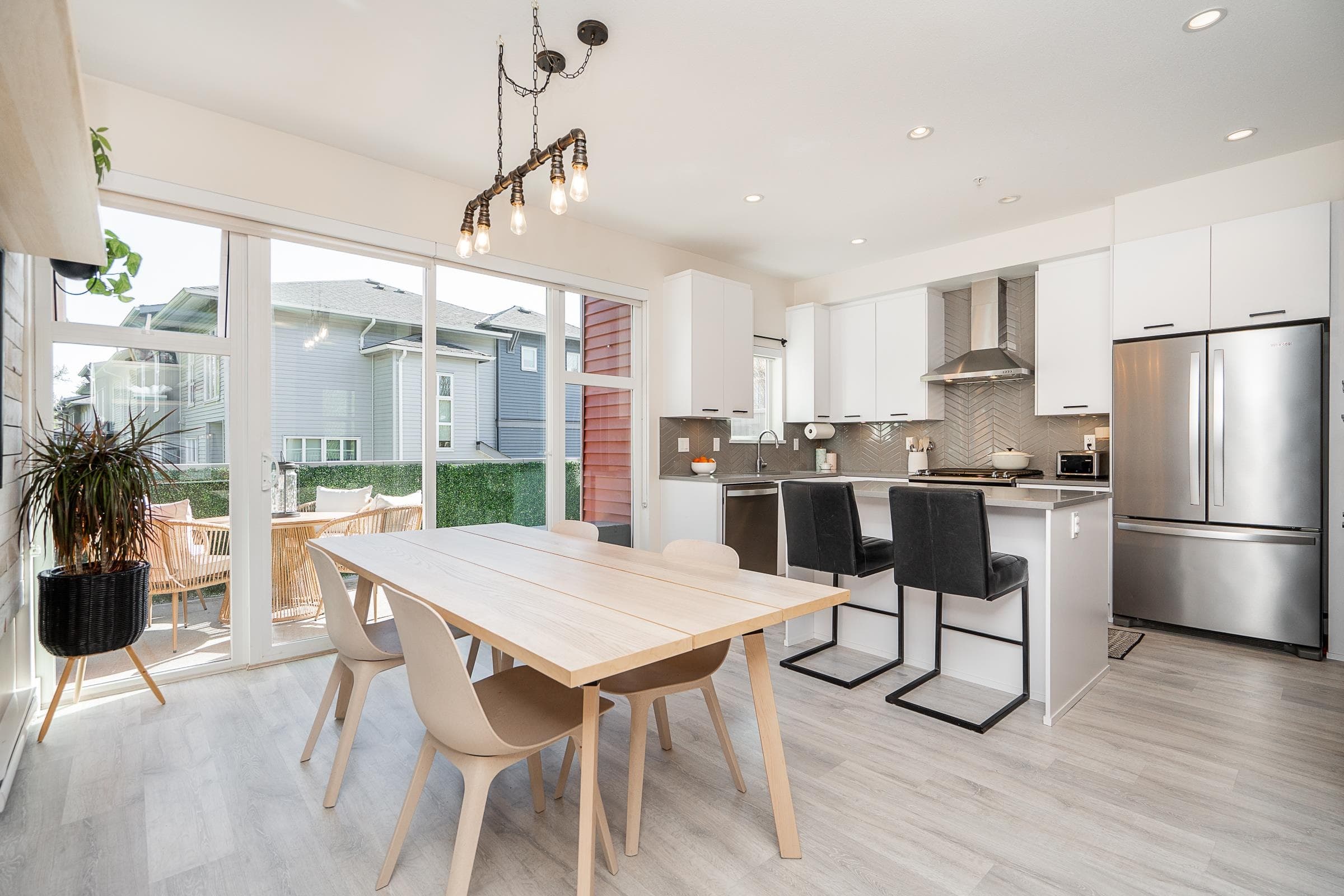 6 - 24076 112 Avenue, Maple Ridge