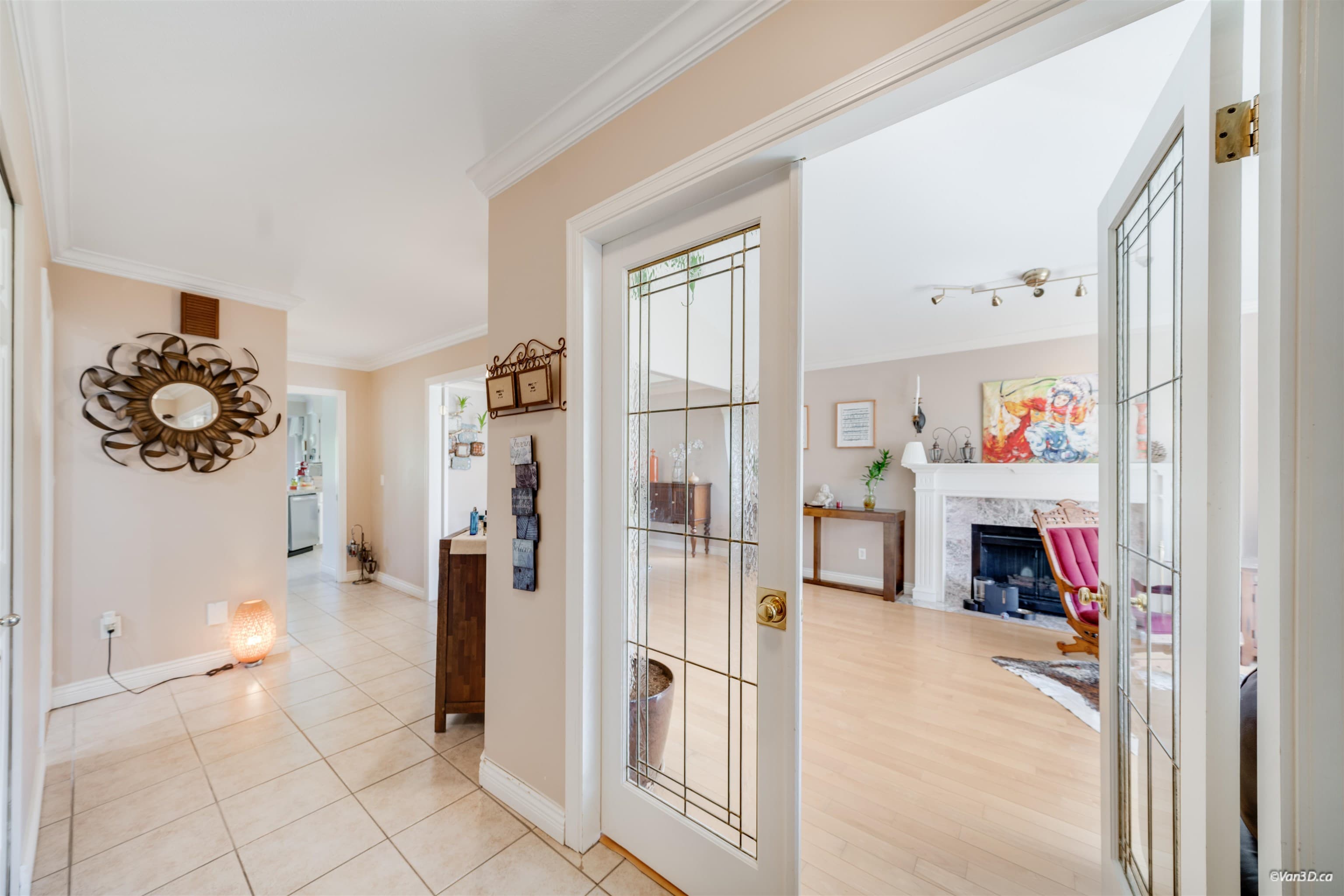 14937 20a Avenue, Surrey, V4A 8G1 — photo 5