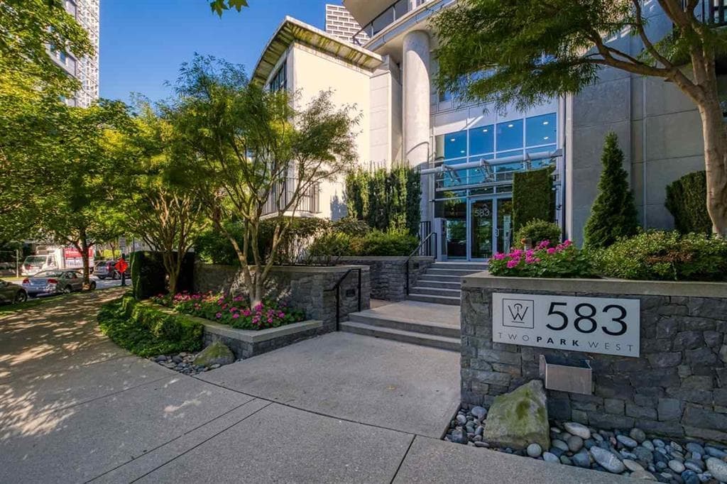 607 - 583 Beach Crescent, Vancouver, V6Z 3E6 — photo 4