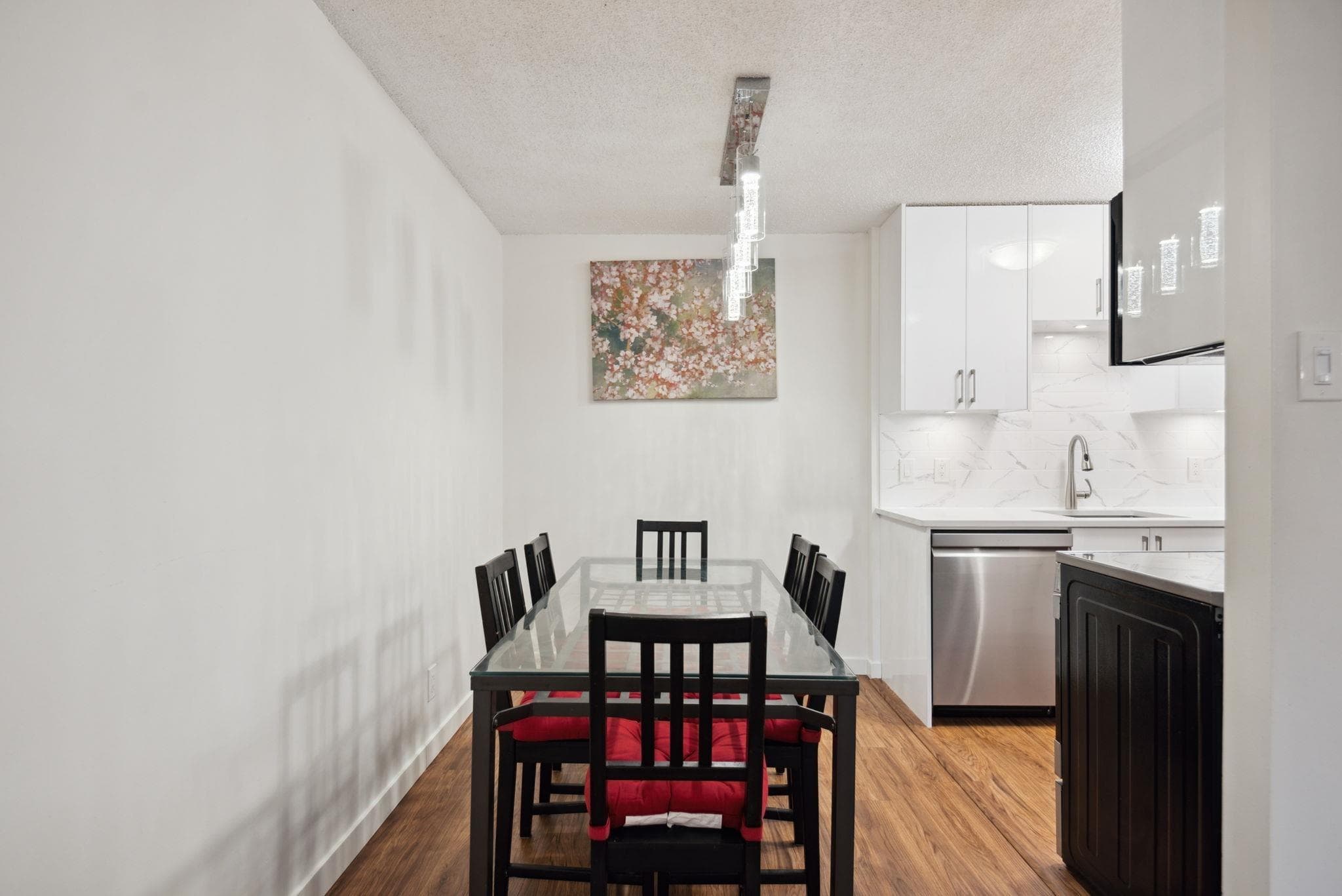 519 - 2012 Fullerton Avenue, North Vancouver, V7P 3E3 — photo 4