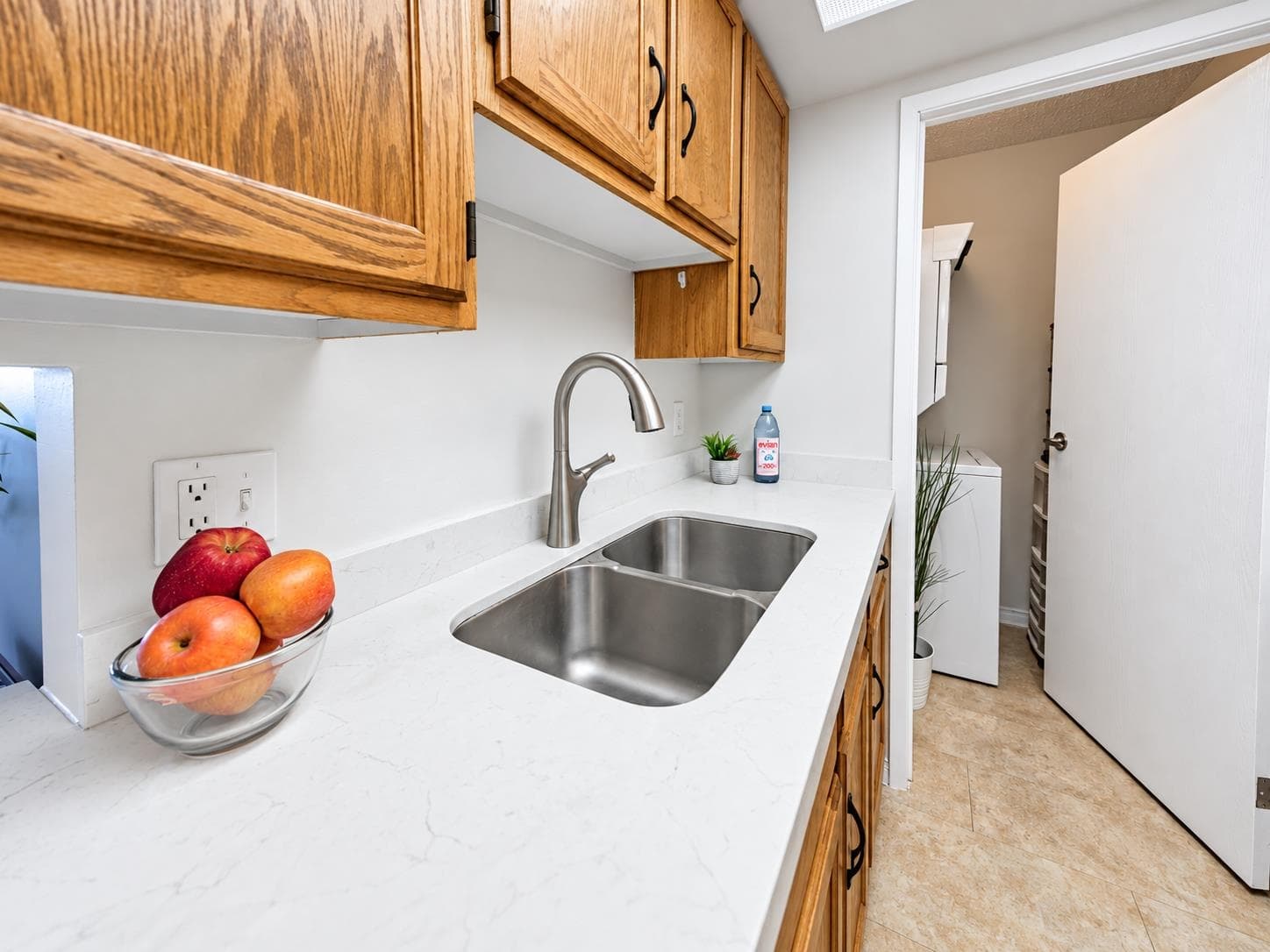 1608 - 6595 Willingdon Avenue, Burnaby, V5H 4E5 — photo 5