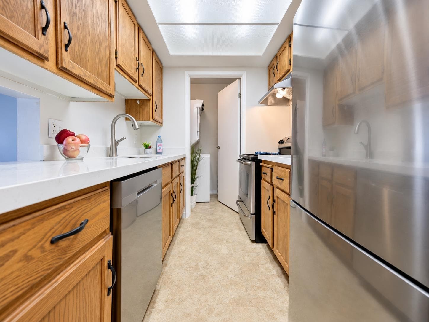 1608 - 6595 Willingdon Avenue, Burnaby, V5H 4E5 — photo 4