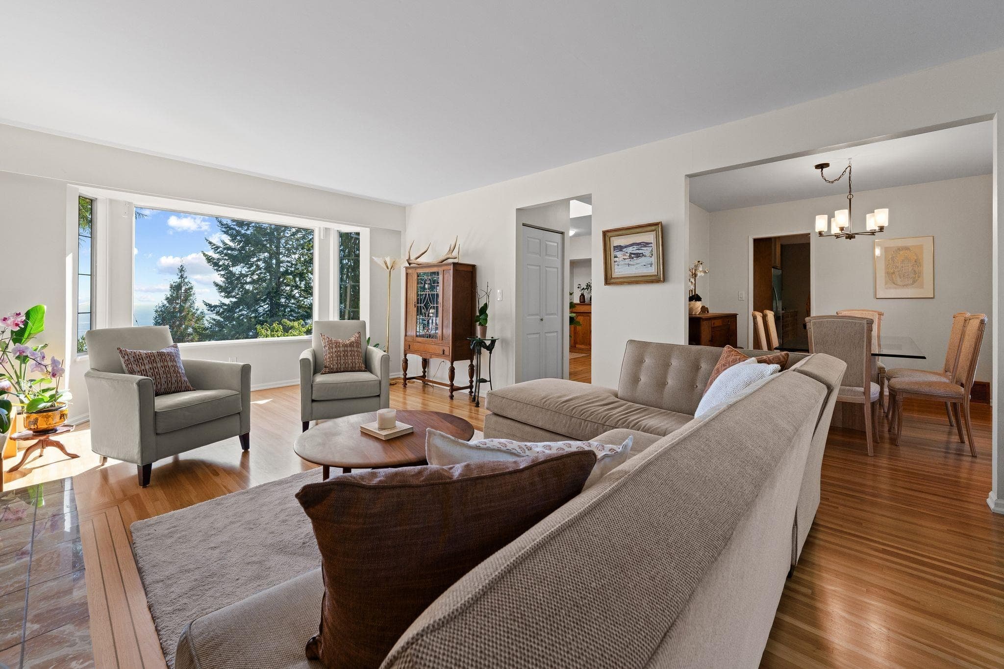 3845 Southridge Avenue, West Vancouver, V7V 3H9 — photo 4