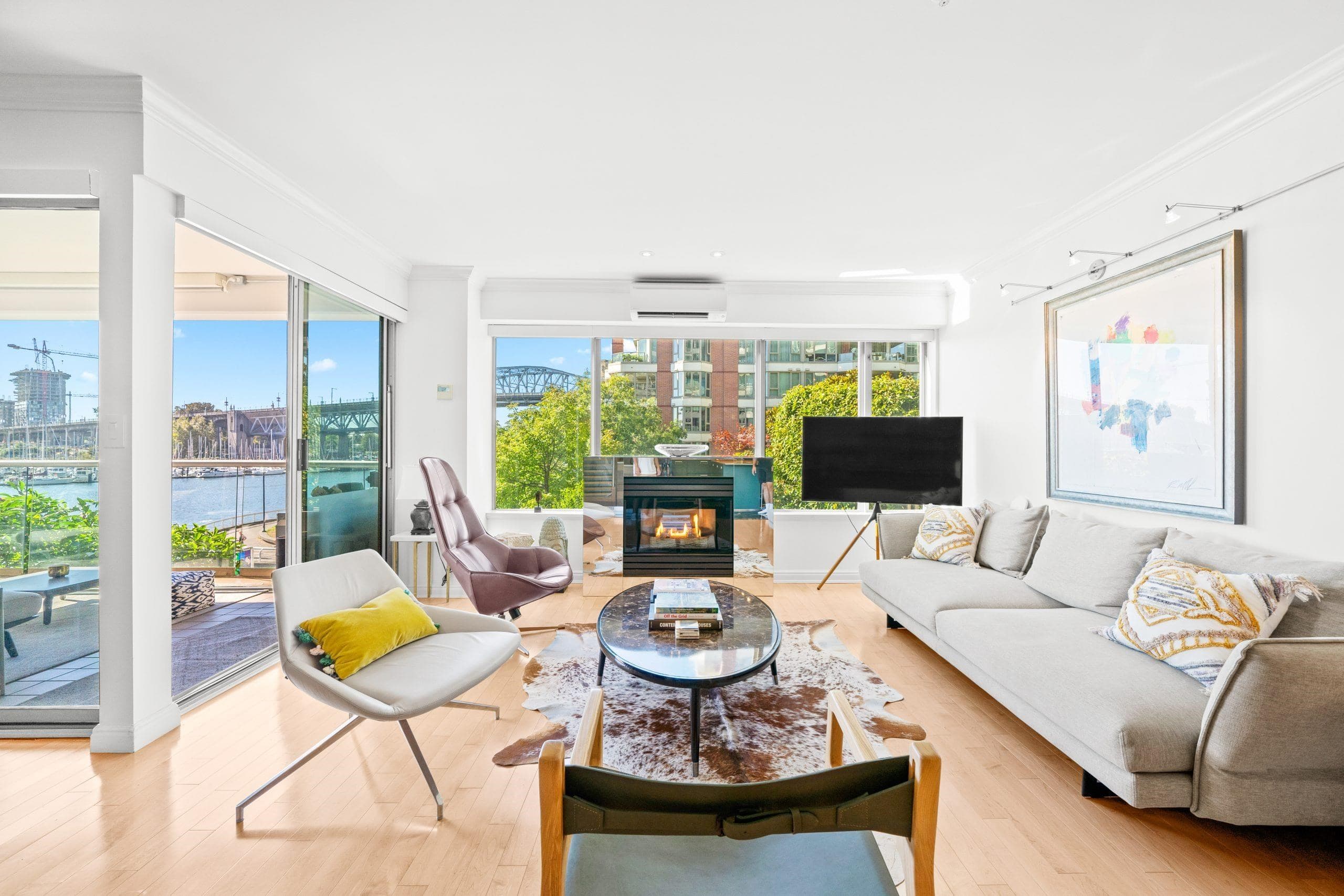 303 - 1600 Hornby Street, Vancouver, V6Z 3H2 — photo 2