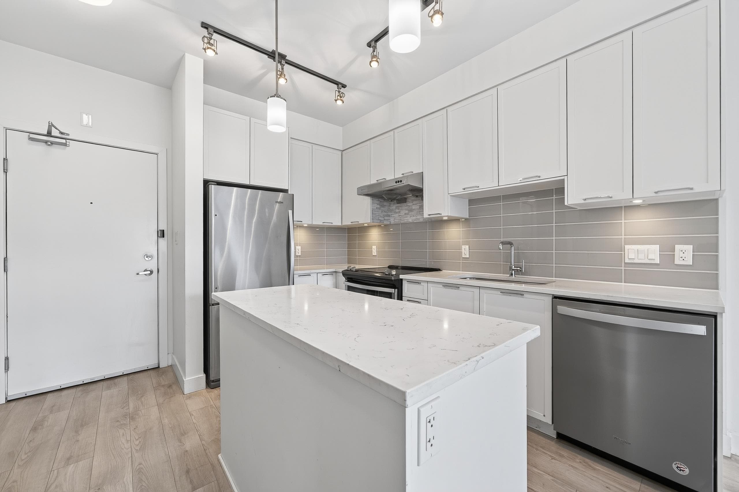 315 - 828 Gauthier Avenue, Coquitlam, V3K 0E9 — photo 1