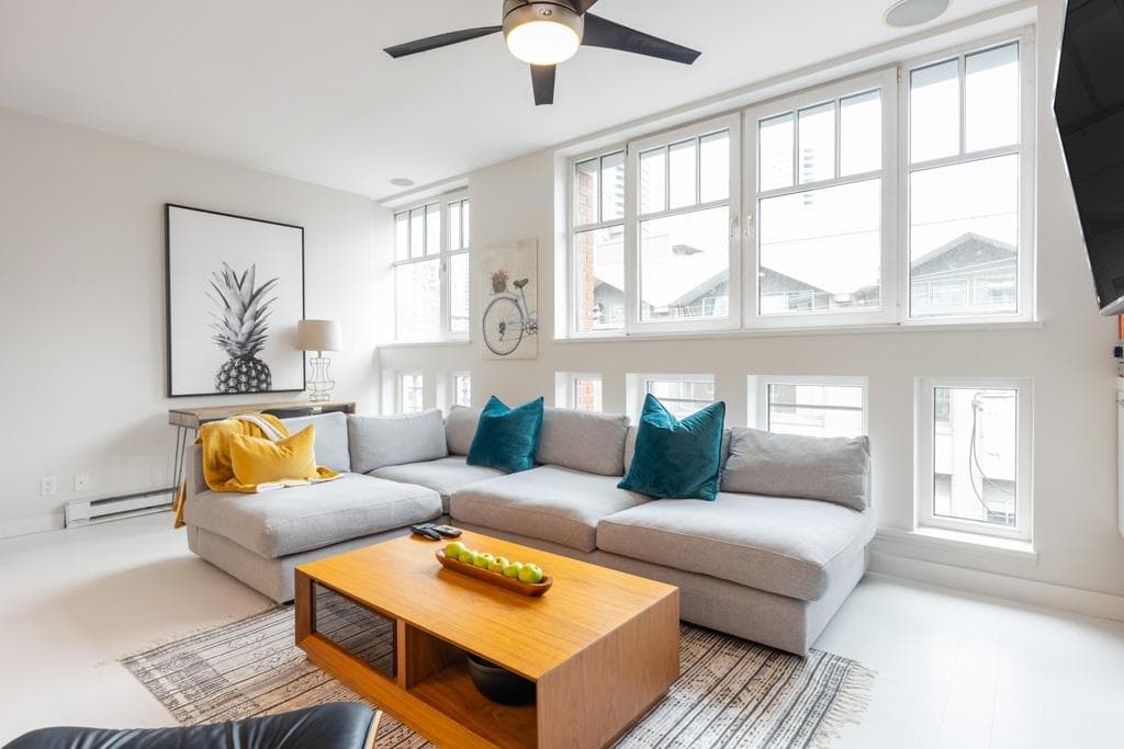 410 - 1072 Hamilton Street, Vancouver, V6B 5P9 — photo 4