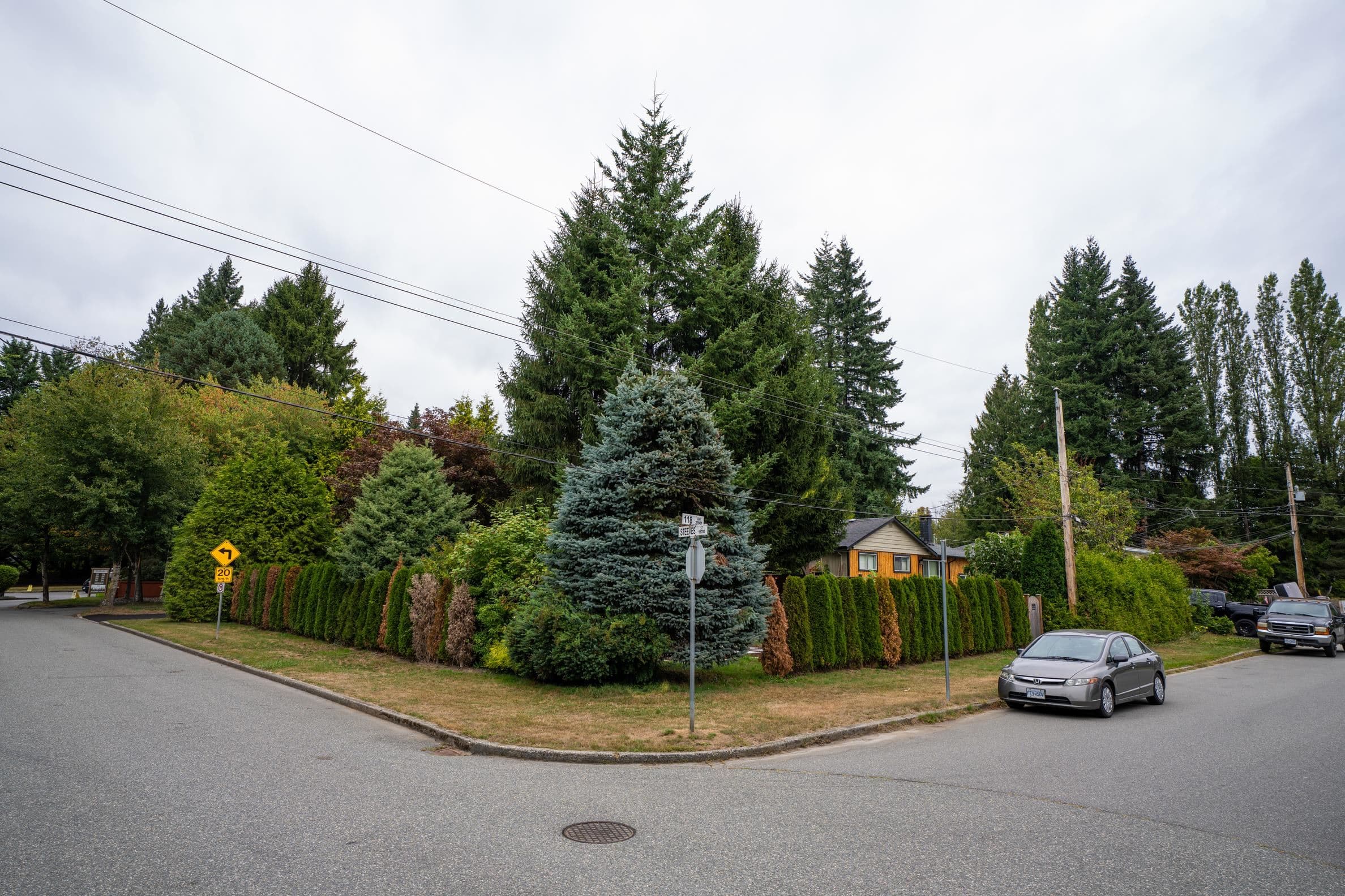 20955 118 Avenue, Maple Ridge, V2X 2M6 — photo 1