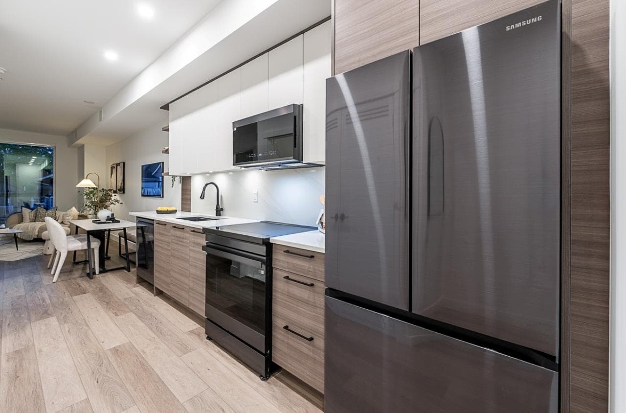207 - 422 Lakewood Drive, Vancouver, V5L 0E8 — photo 2
