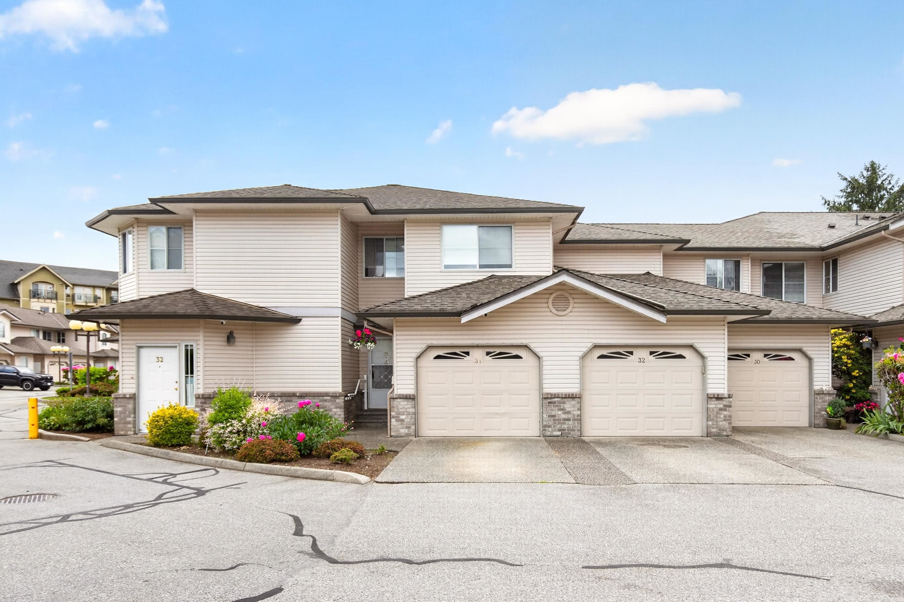 31 - 19060 Ford Road, Pitt Meadows, V3Y 2M2 — photo 1