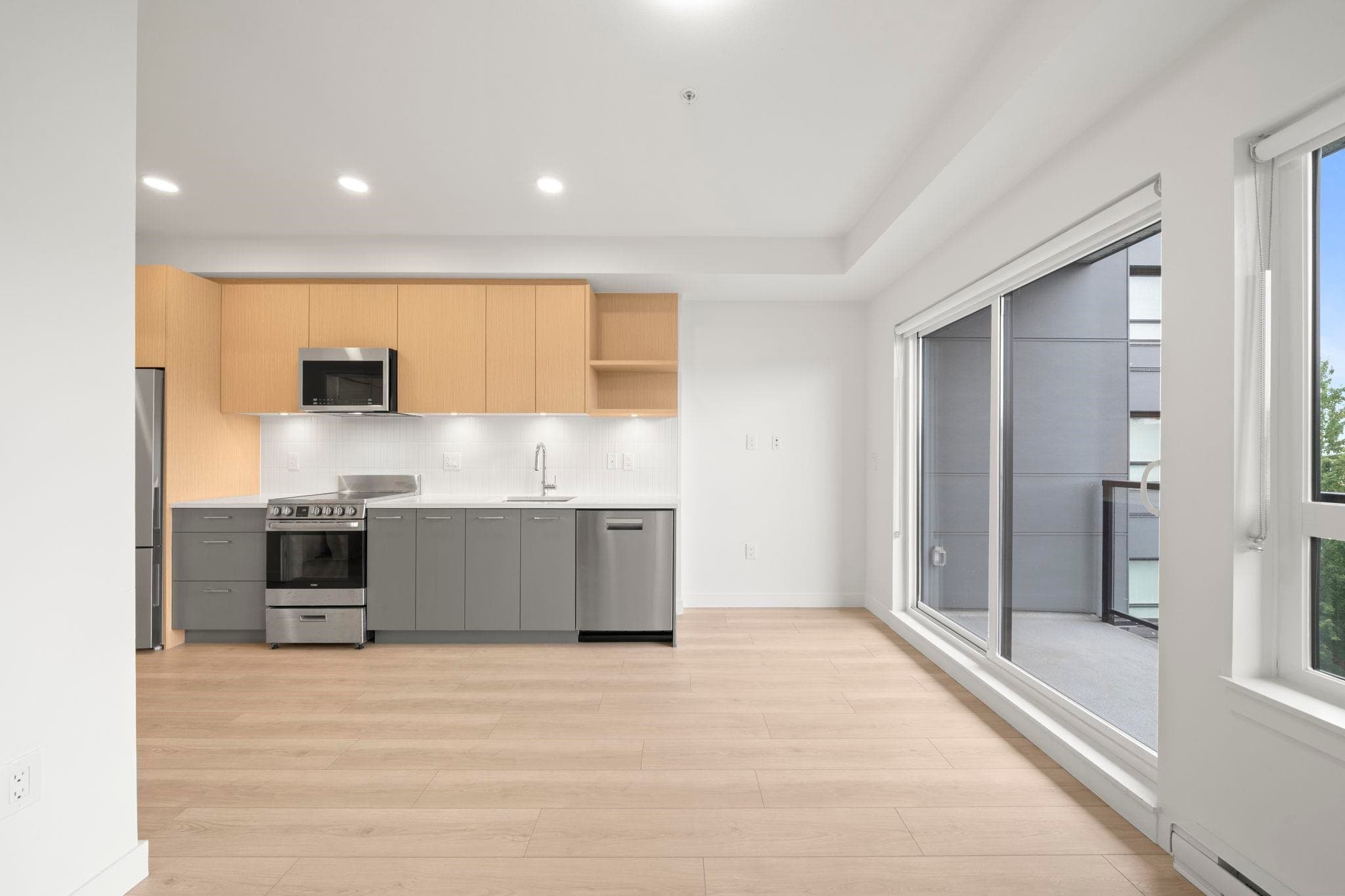 412 - 10777 138 Street, Surrey, V3T 0T5 — photo 3