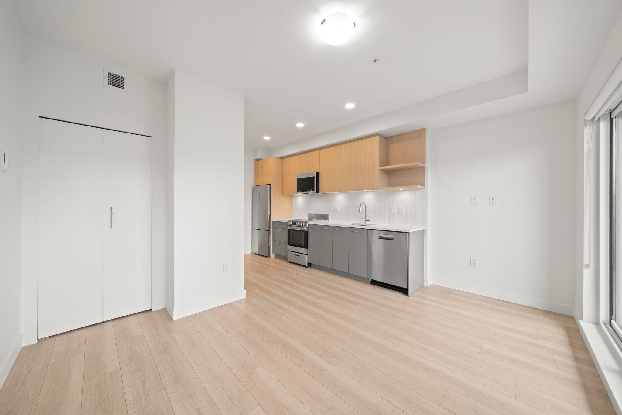 412 - 10777 138 Street, Surrey, V3T 0T5 — photo 4
