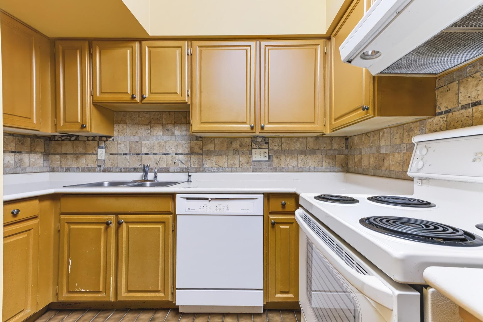 4 - 15971 Marine Drive, White Rock, V4B 1G1 — photo 4
