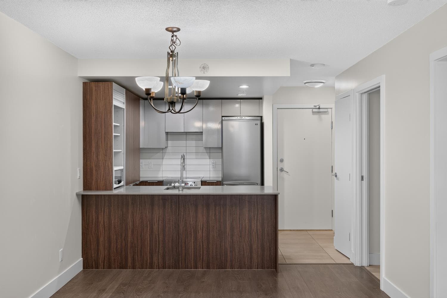 410 - 1088 Richards Street, Vancouver, V6B 0J8 — photo 2