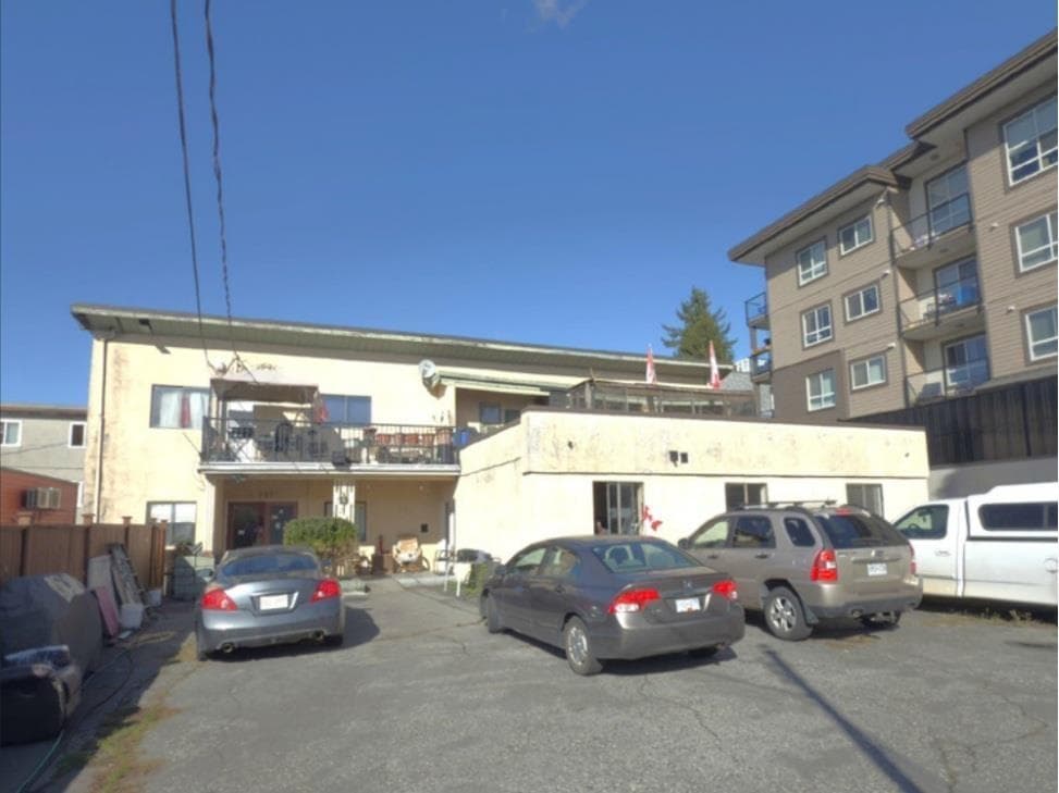 727 Fourth Avenue, New Westminster, V3L 2W4 — photo 1