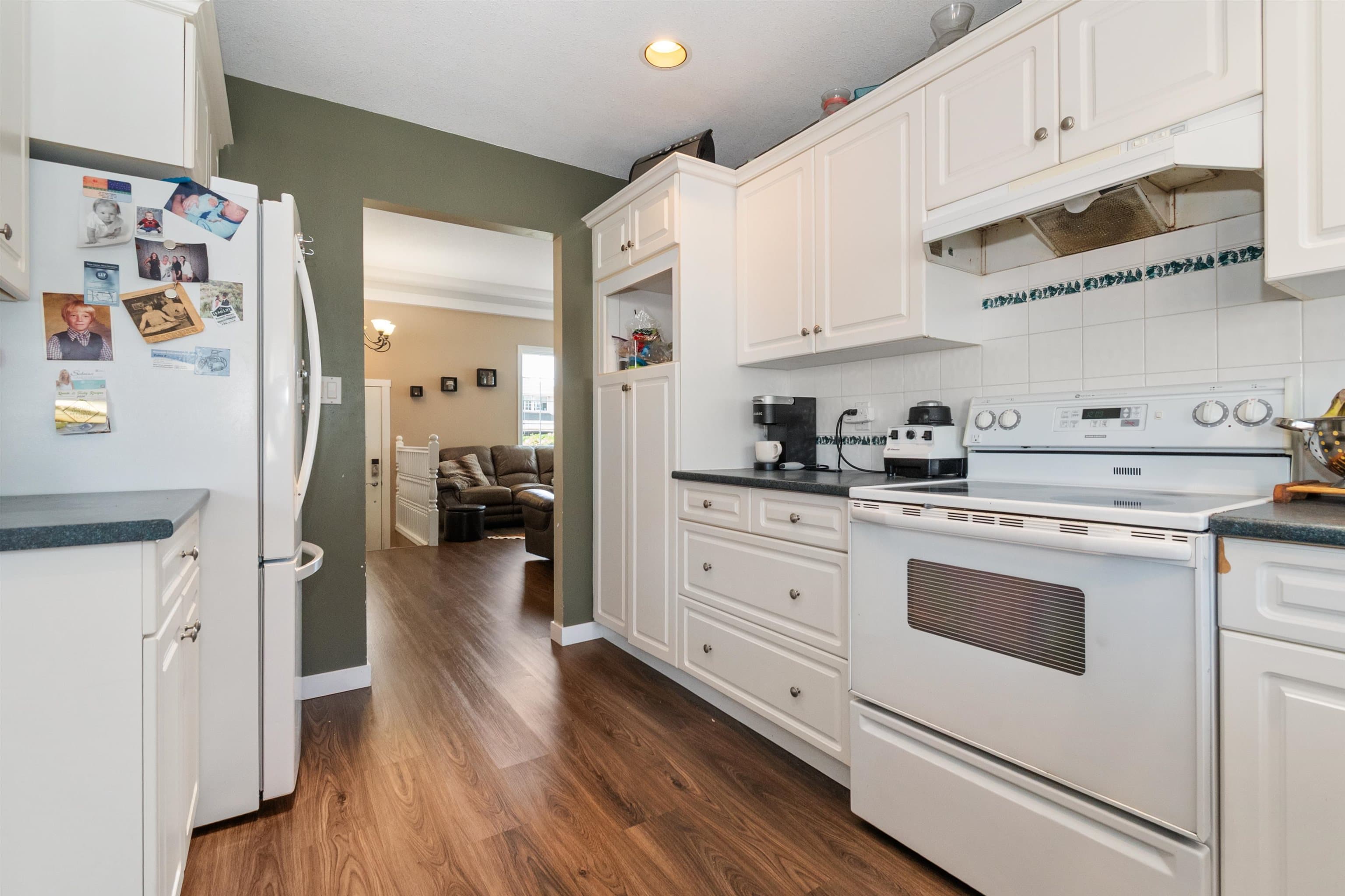 5683 Montesina Place, Chilliwack, V2R 3N8 — photo 5