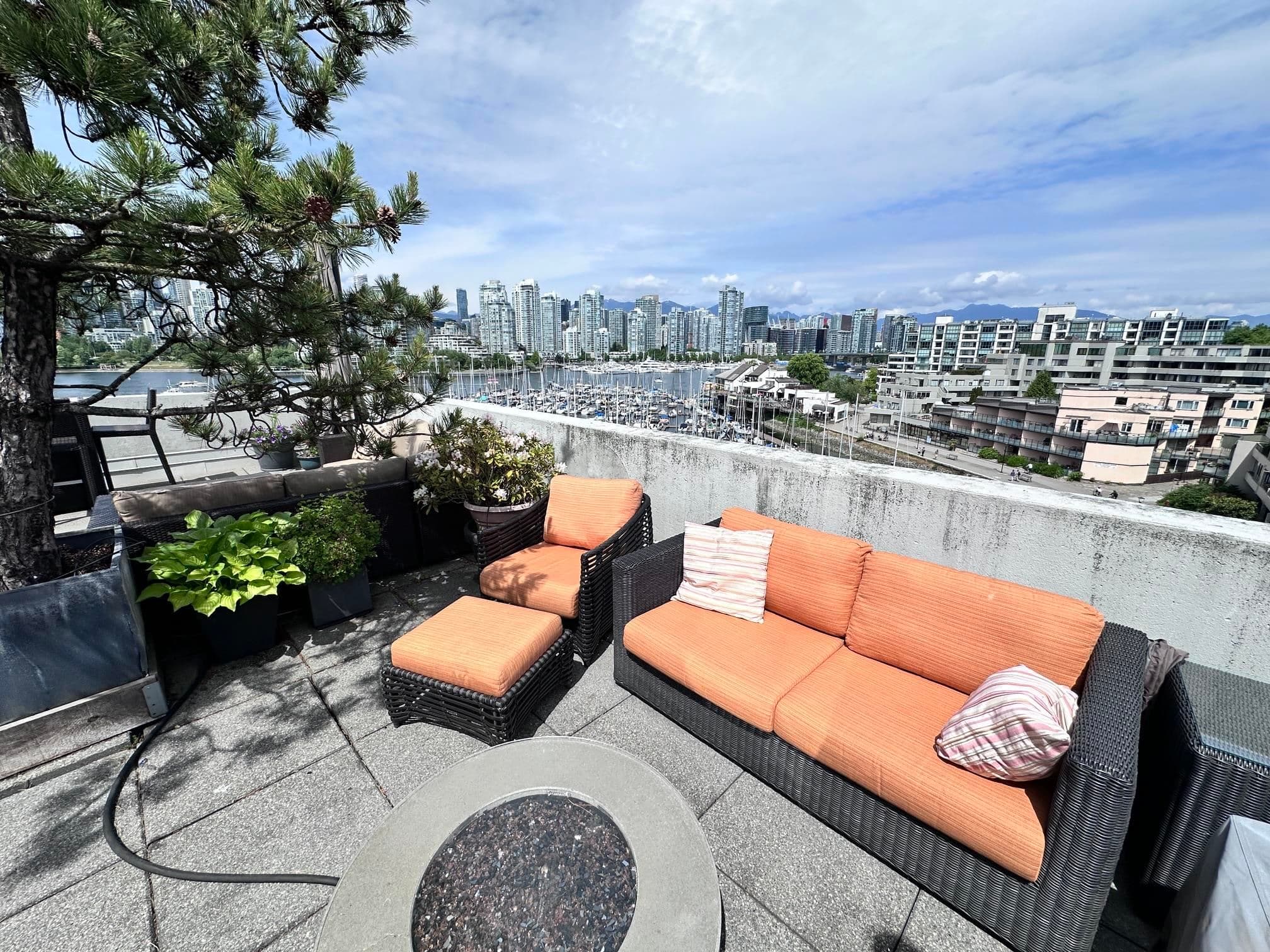 313 - 674 Leg In Boot Square, Vancouver, V5Z 4B4 — photo 5