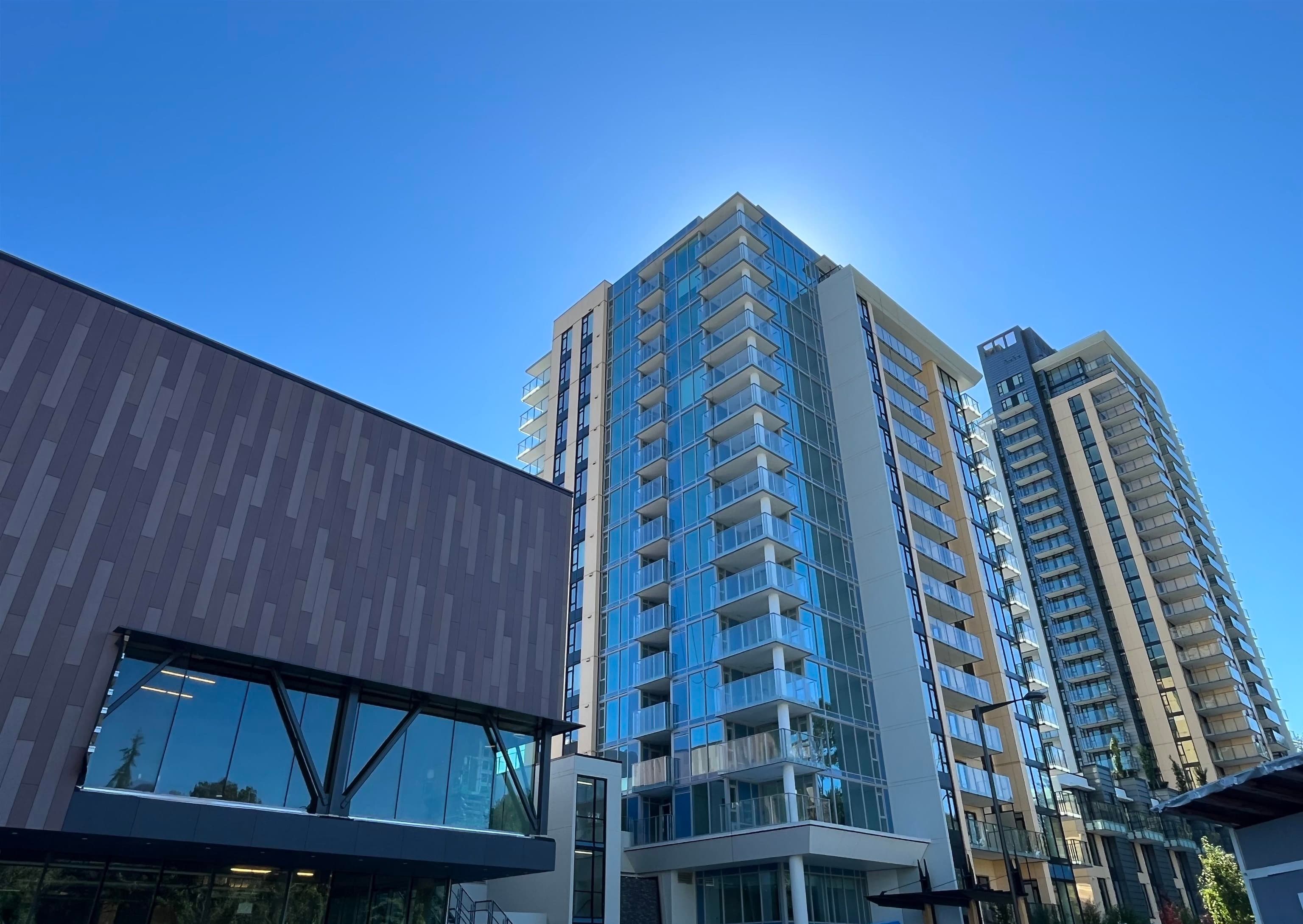 502 - 1471 Hunter Street, North Vancouver, V7J 1H3 — photo 1