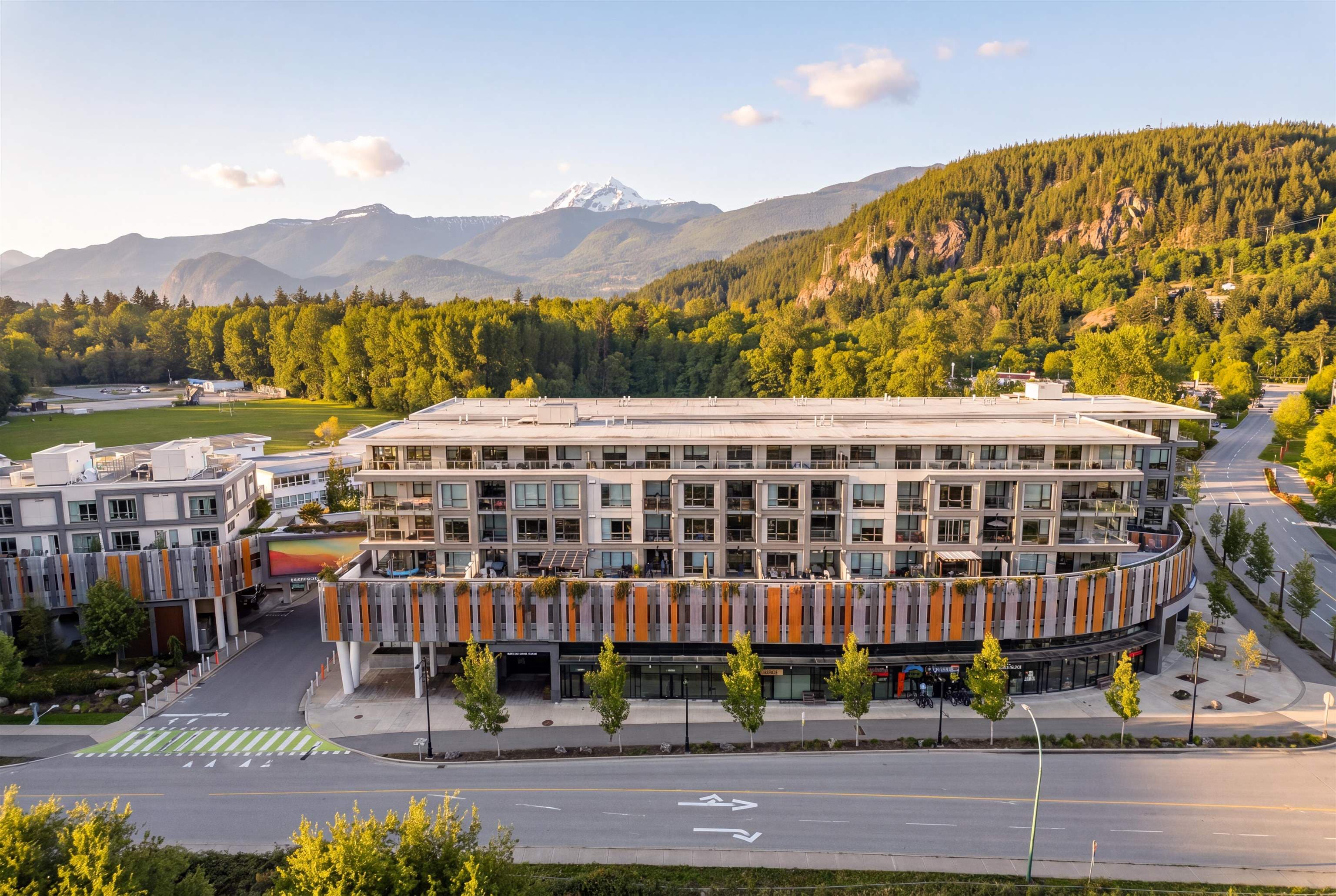 710 - 38362 Buckley Avenue, Squamish, V8B 0J8 — photo 1