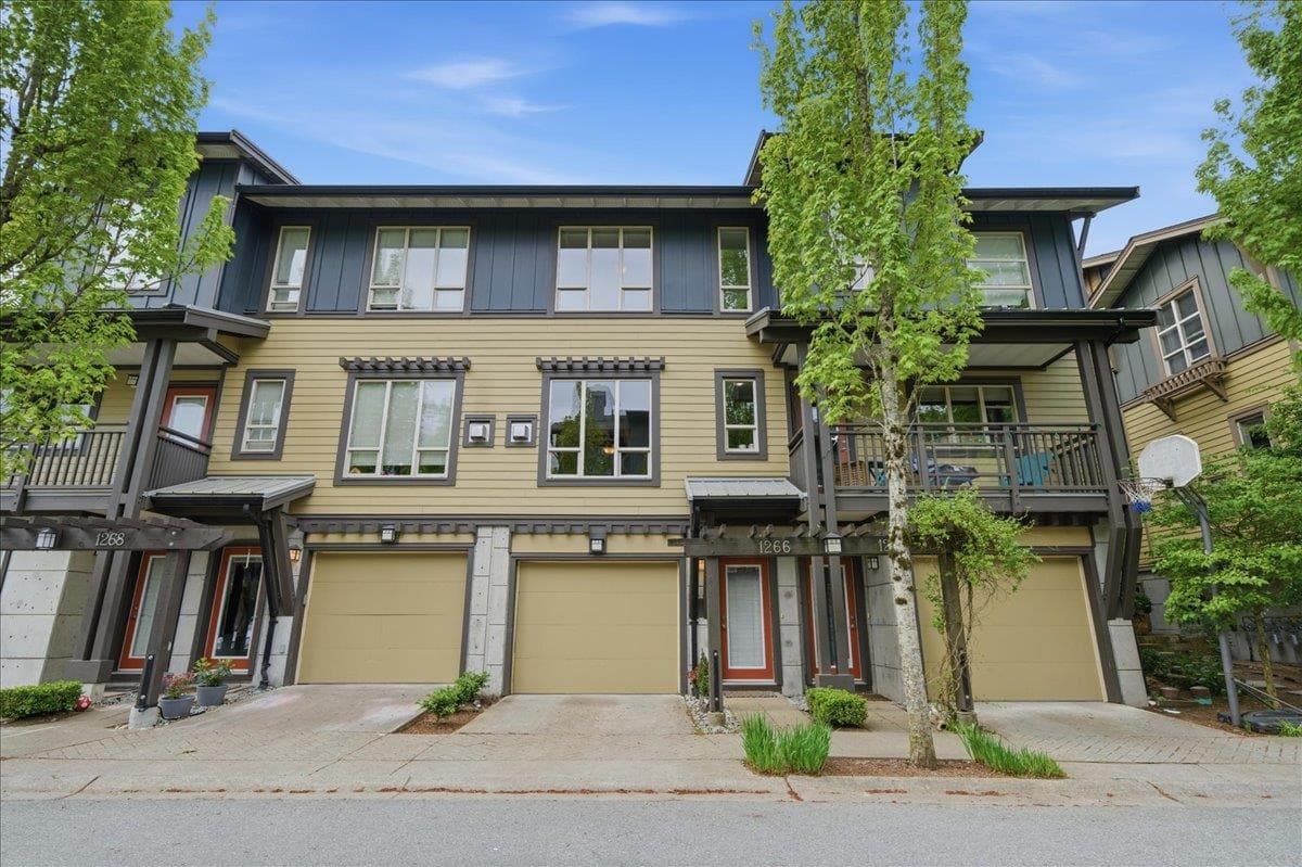 1266 Stonemount Place, Squamish, V8B 0R8 — photo 1