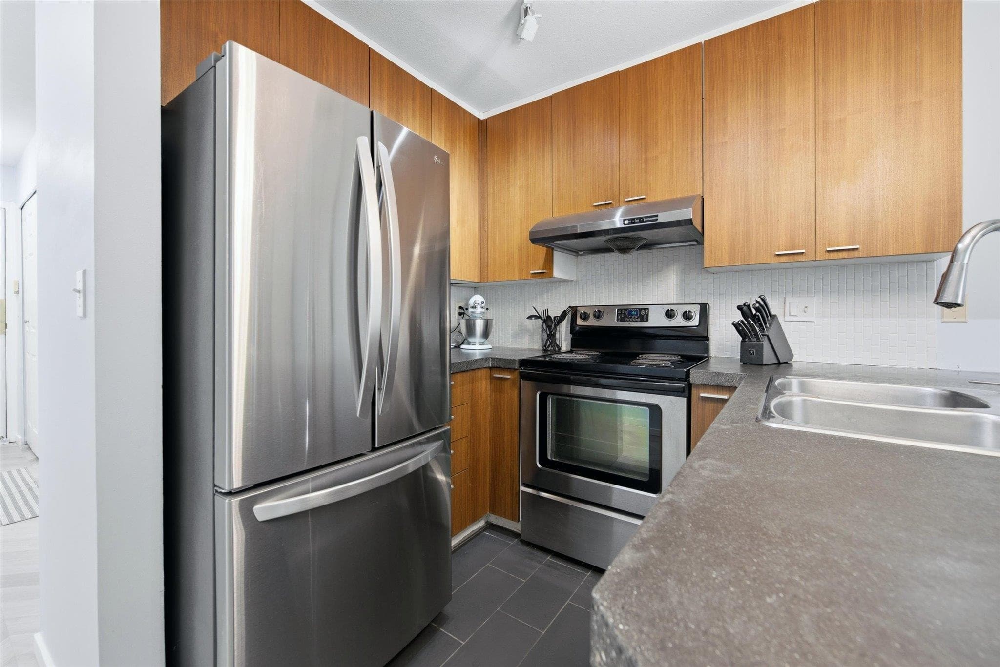 102 - 788 E 8th Avenue, Vancouver, V5T 1T4 — photo 4