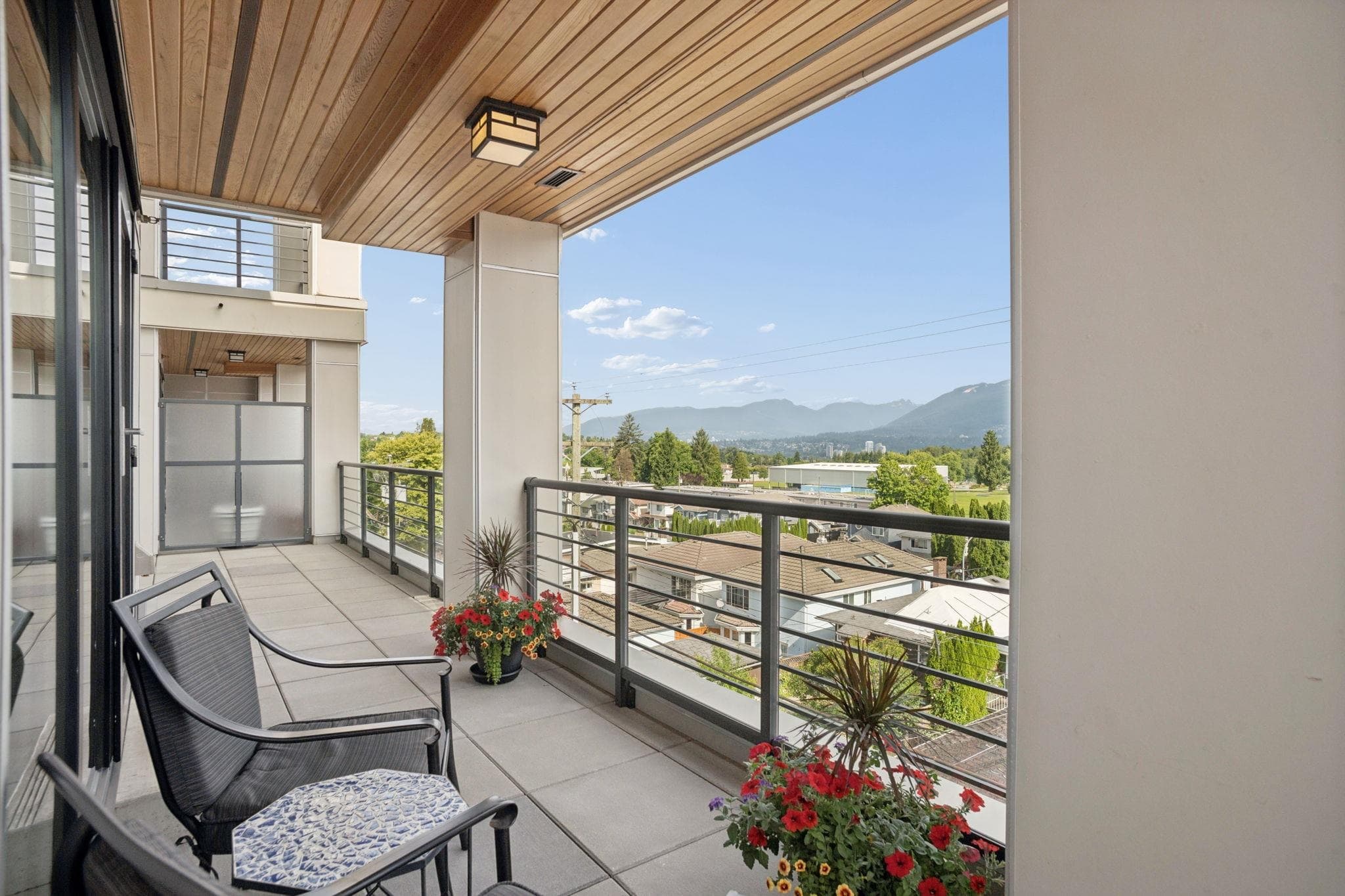 301 - 4721 Hastings Street, Burnaby, V5C 2K8 — photo 1