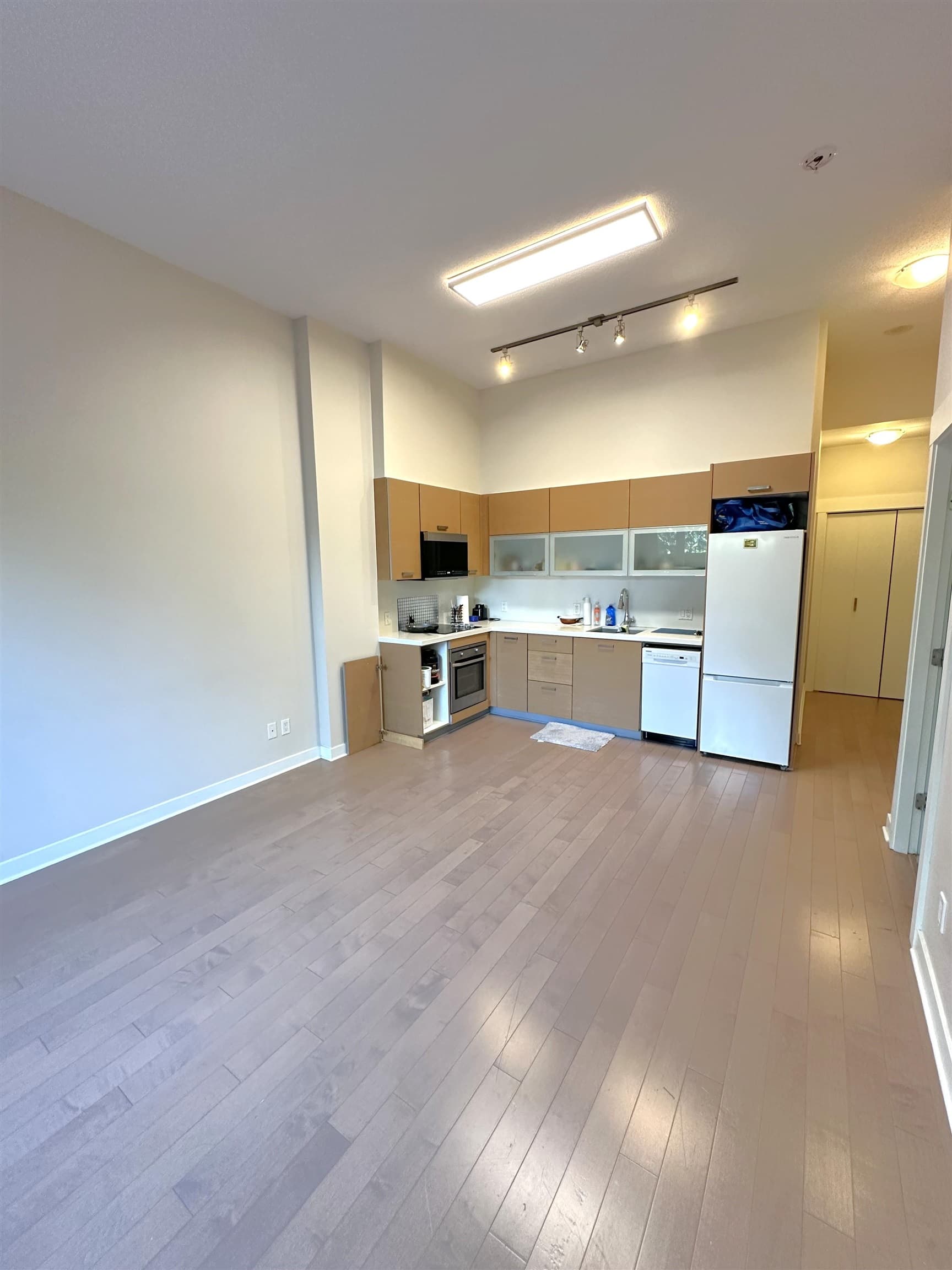 102 - 13380 108 Avenue, Surrey, V3T 0E7 — photo 2