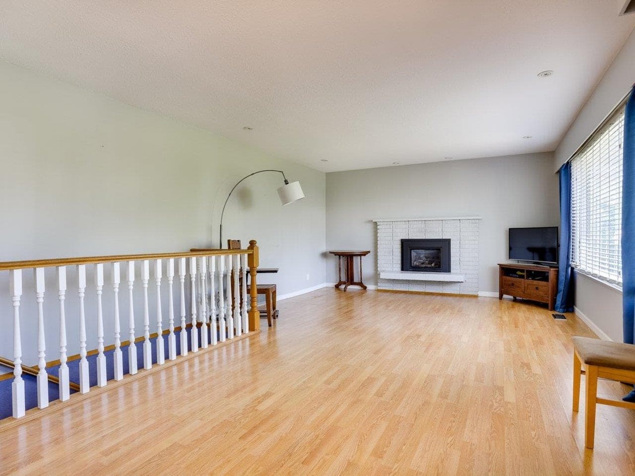 15866 North Bluff Road, White Rock, V4B 3G7 — photo 4